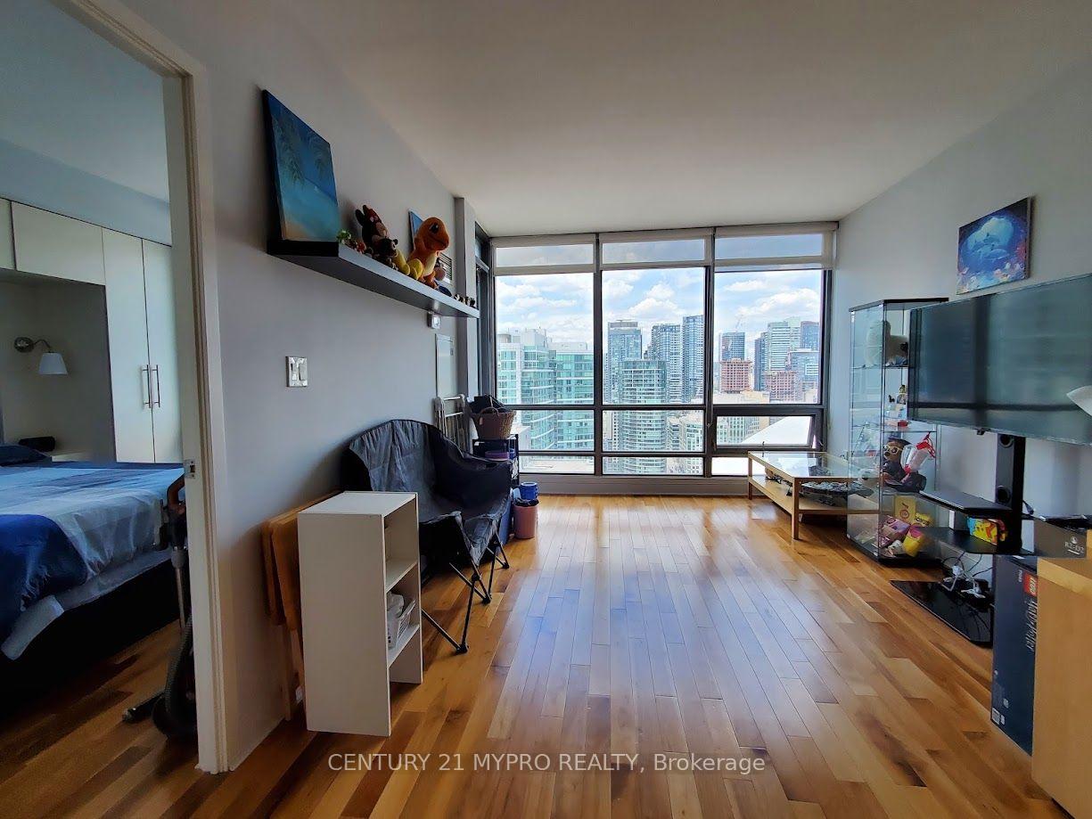 Photo 4 of Unit 3608, 5 Mariner Terrace, Toronto, Waterfront Communities — HOMEH