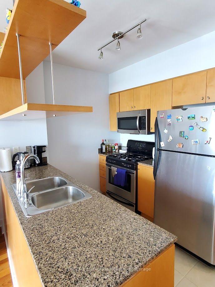 Photo 8 of Unit 3608, 5 Mariner Terrace, Toronto, Waterfront Communities — HOMEH