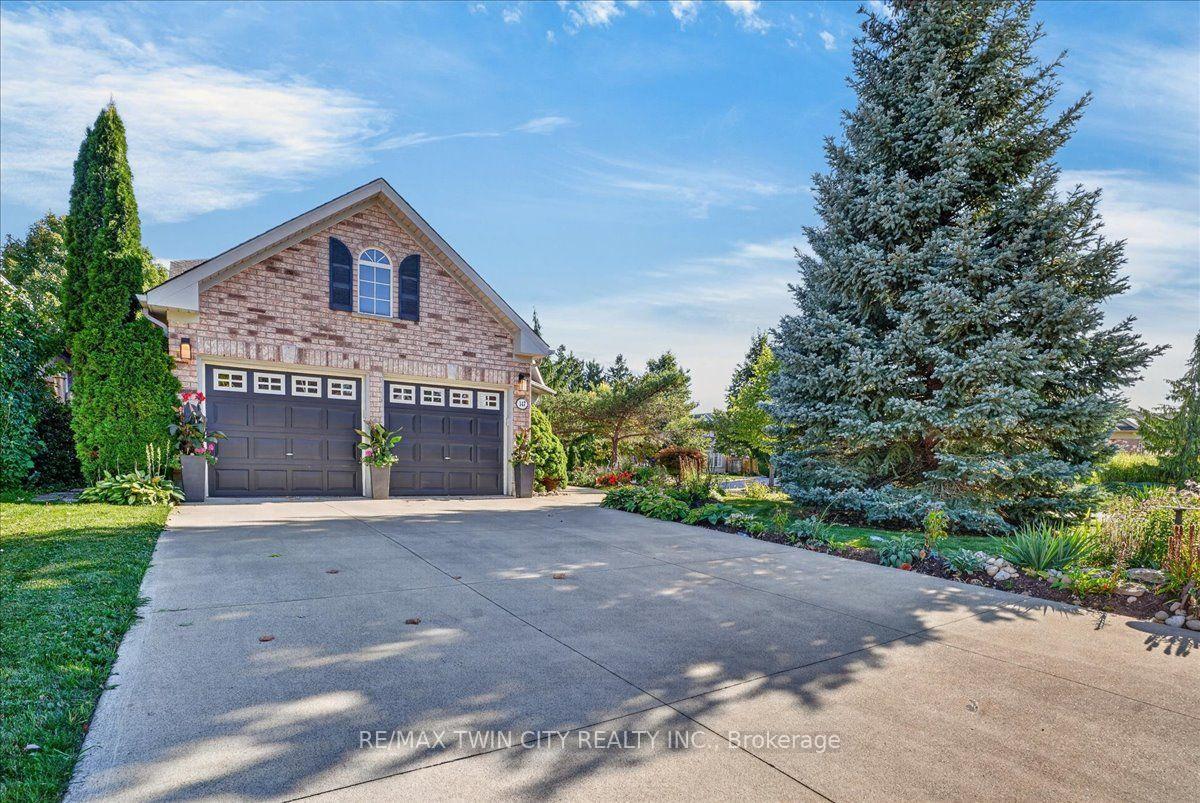 Photo 6 of 147 Reiber Court, Waterloo, Maple Hills — HOMEH