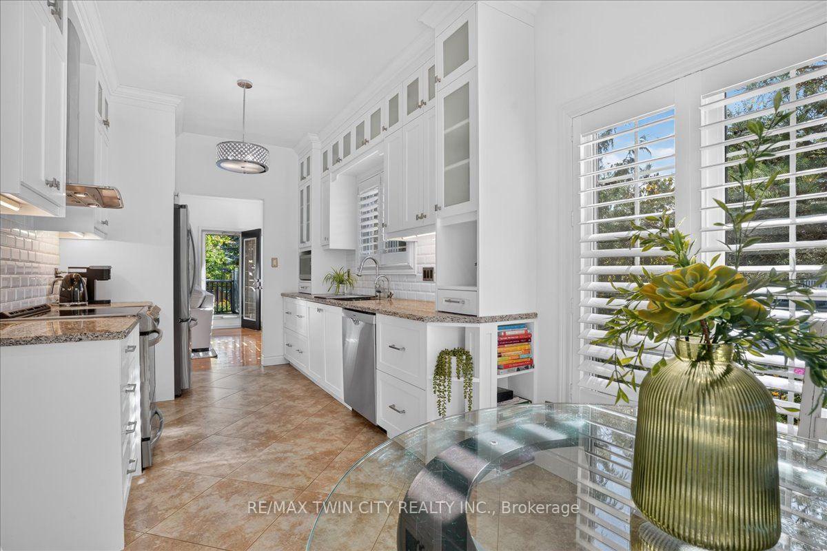 Photo 17 of 147 Reiber Court, Waterloo, Maple Hills — HOMEH