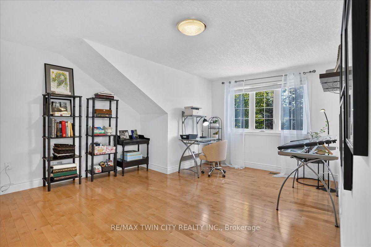 Photo 34 of 147 Reiber Court, Waterloo, Maple Hills — HOMEH