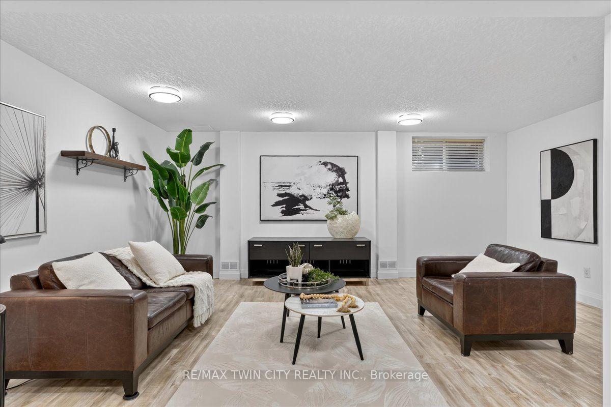 Photo 39 of 147 Reiber Court, Waterloo, Maple Hills — HOMEH