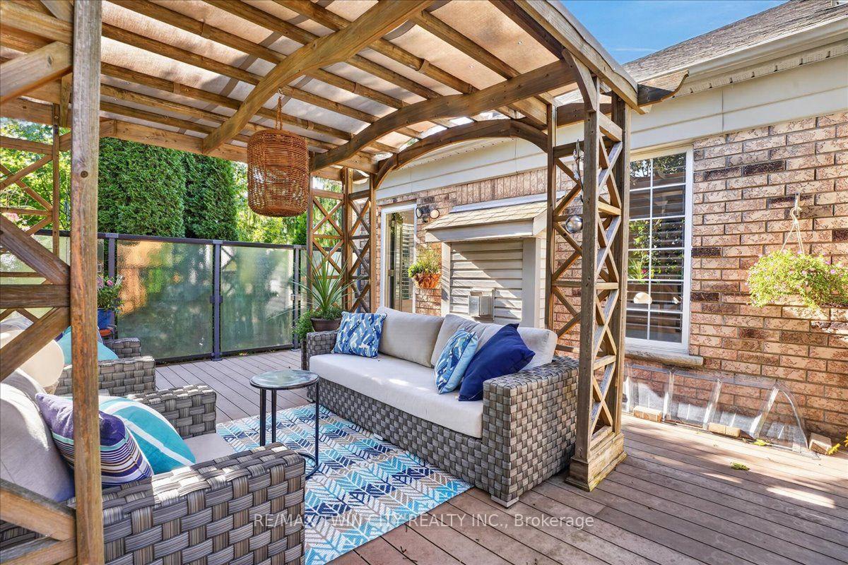 Photo 46 of 147 Reiber Court, Waterloo, Maple Hills — HOMEH