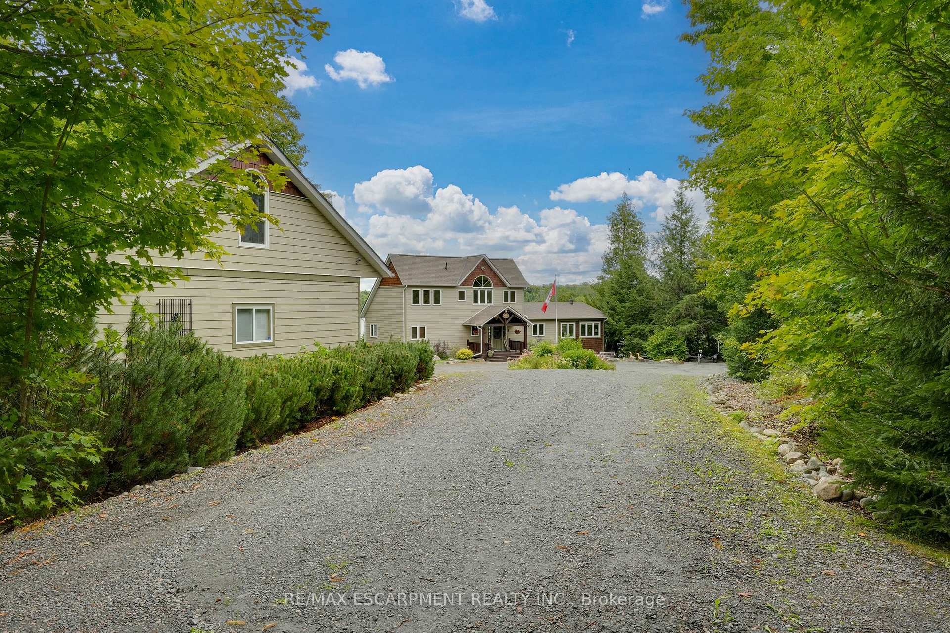 Photo 3 of 36 Manitouwabing Estates Road, McKellar — HOMEH