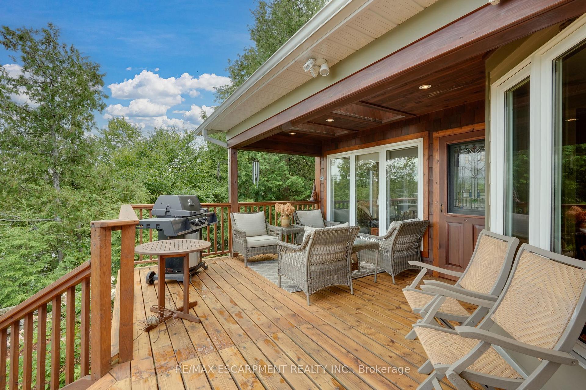 Photo 8 of 36 Manitouwabing Estates Road, McKellar — HOMEH