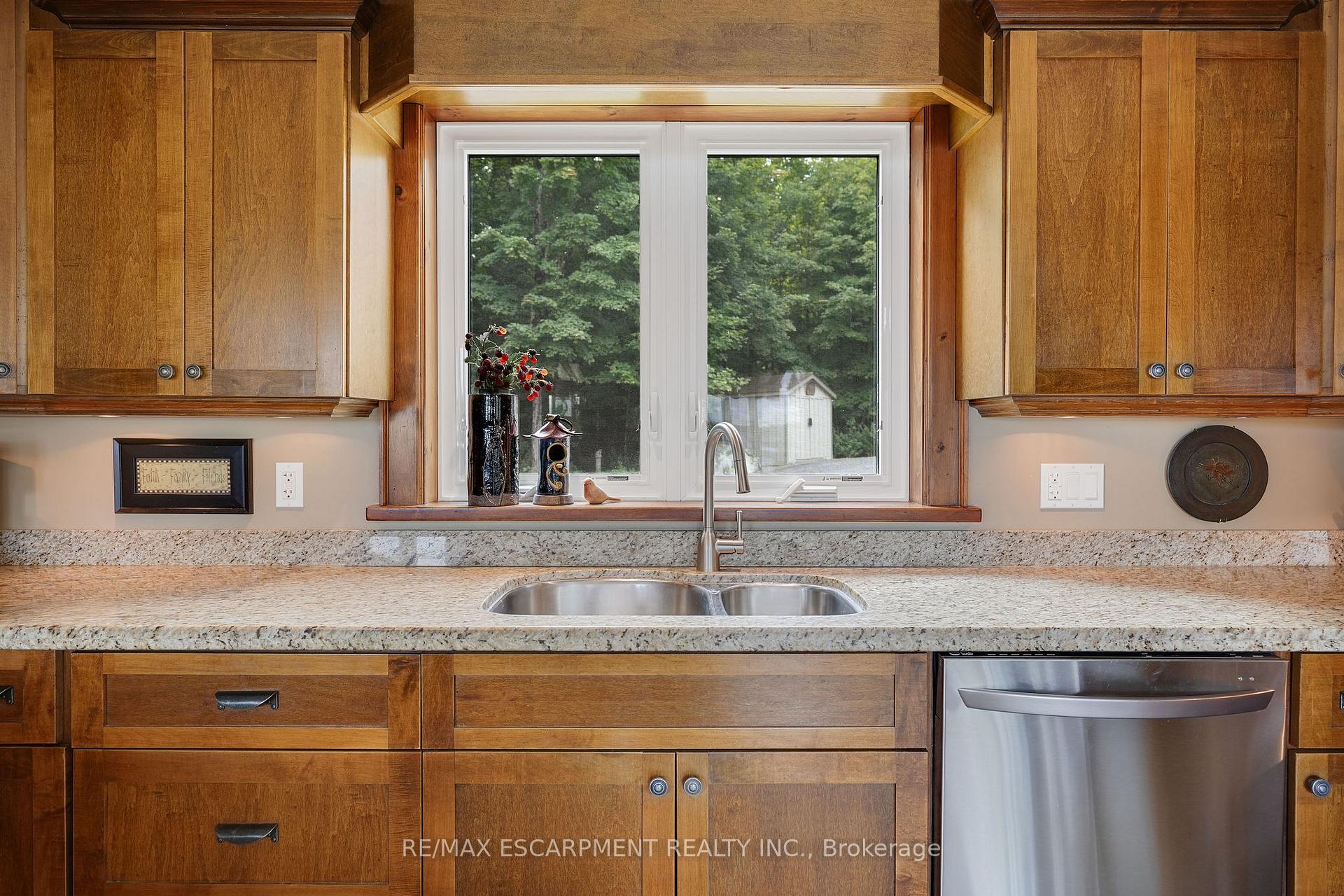 Photo 23 of 36 Manitouwabing Estates Road, McKellar — HOMEH
