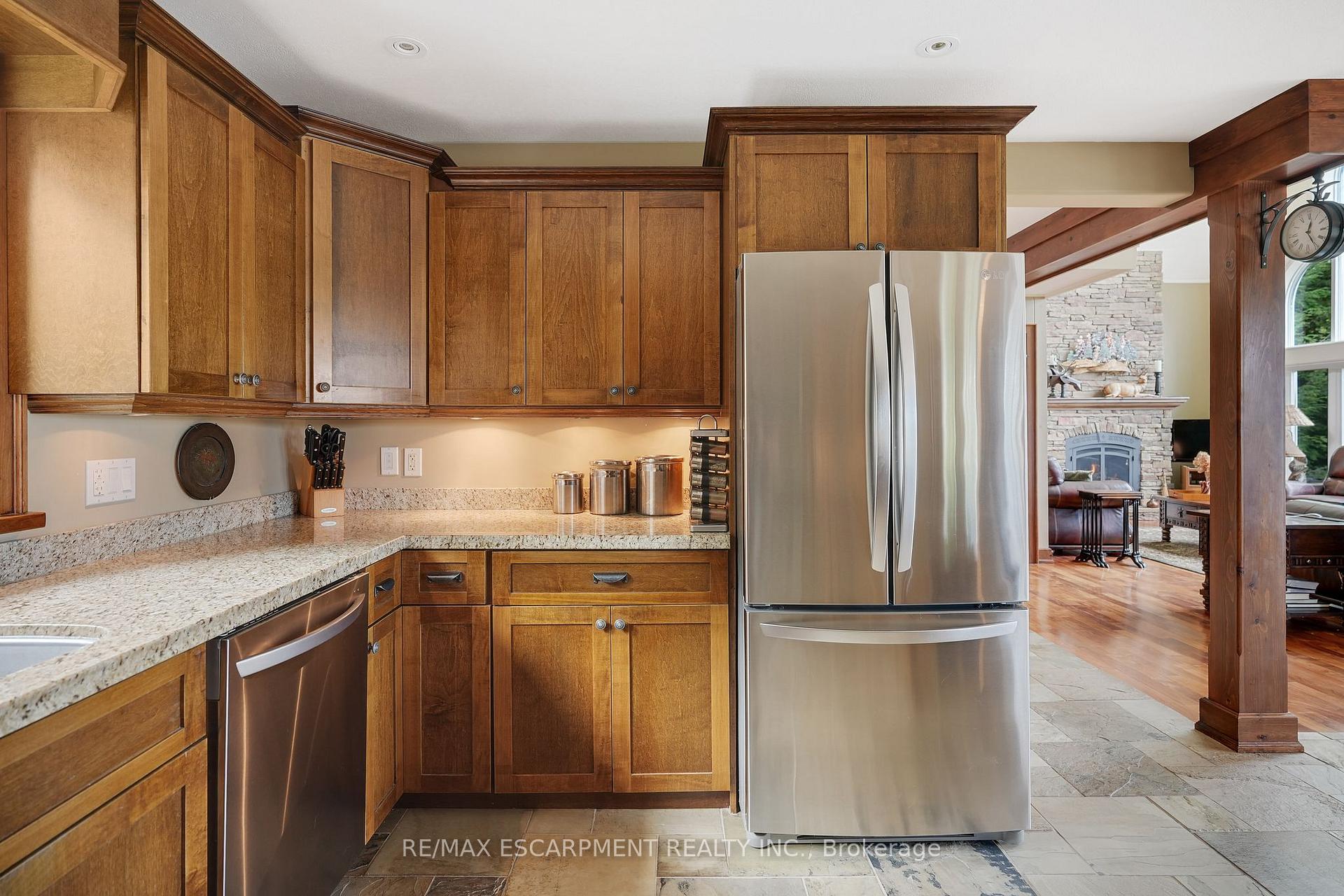 Photo 24 of 36 Manitouwabing Estates Road, McKellar — HOMEH