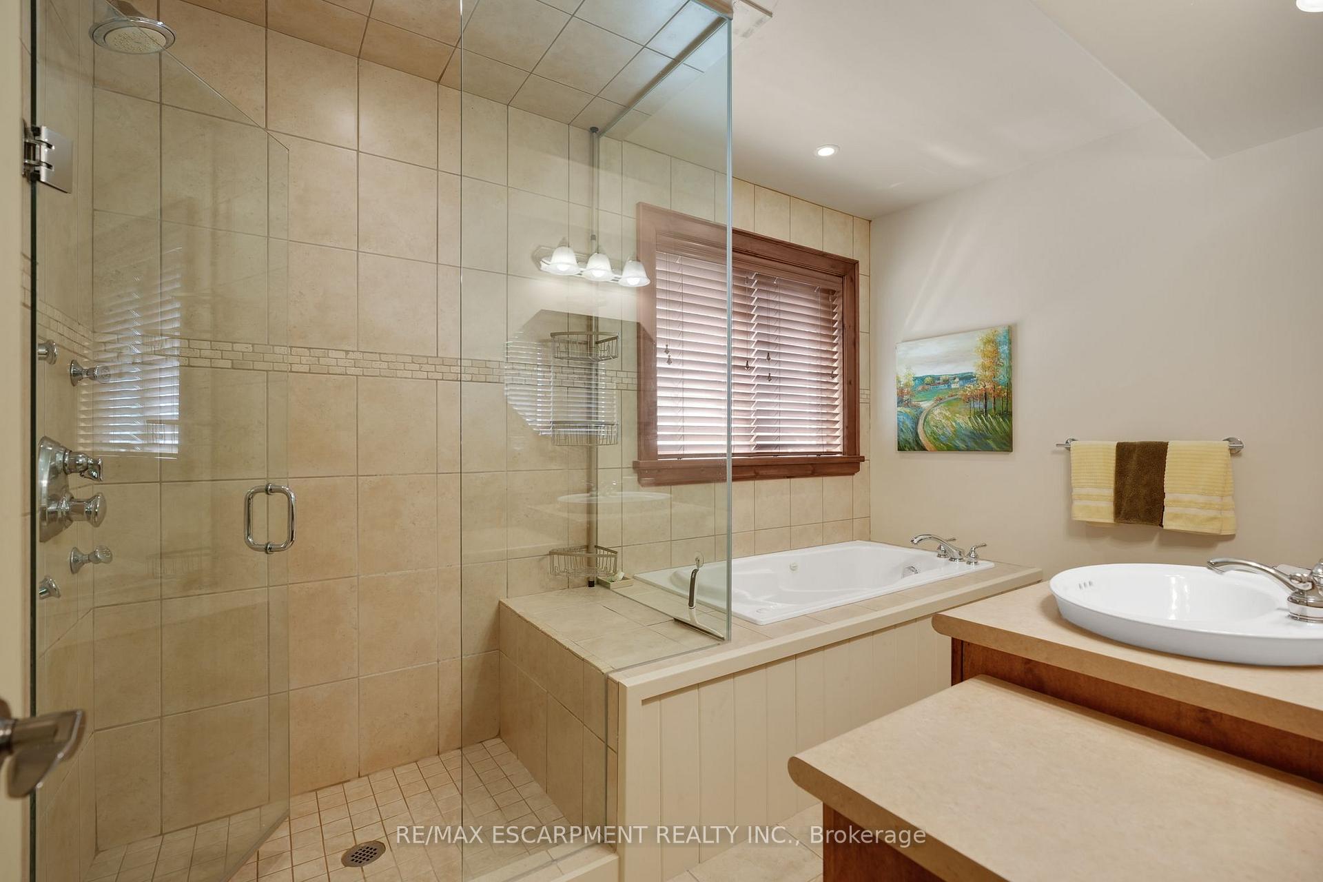 Photo 30 of 36 Manitouwabing Estates Road, McKellar — HOMEH