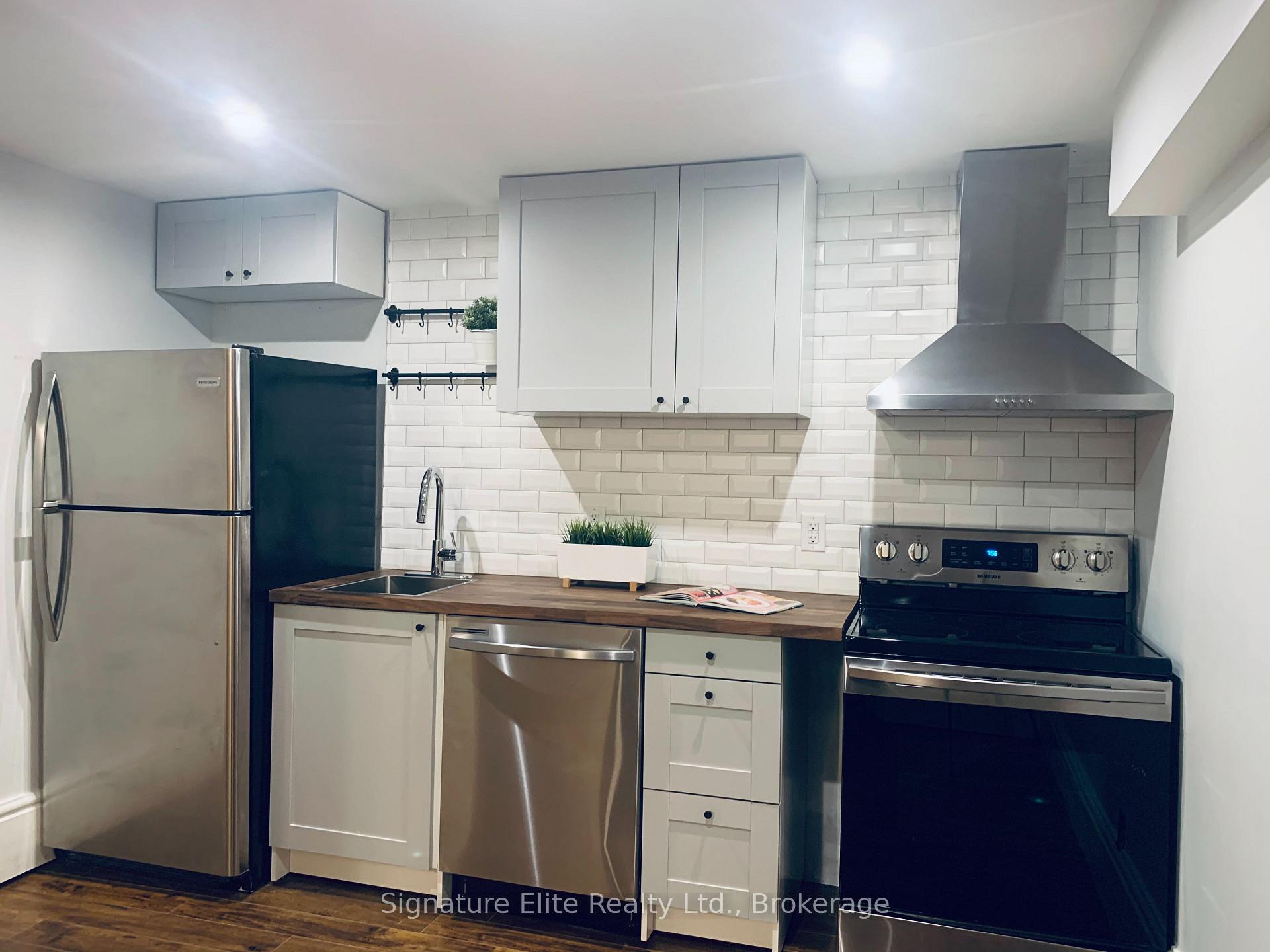 Photo 2 of Unit Bsmt, 43 Marblehead Crescent, Brampton, Central Park — HOMEH