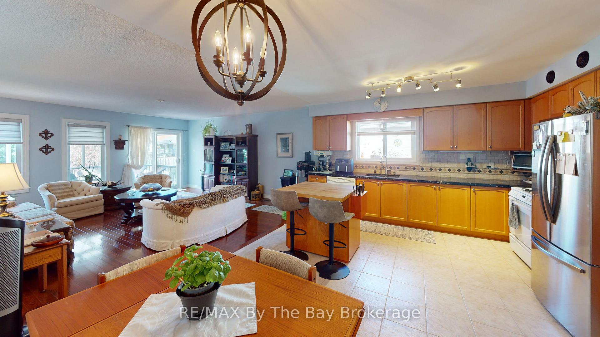 Photo 21 of 8 Middleport Drive, Wasaga Beach — HOMEH