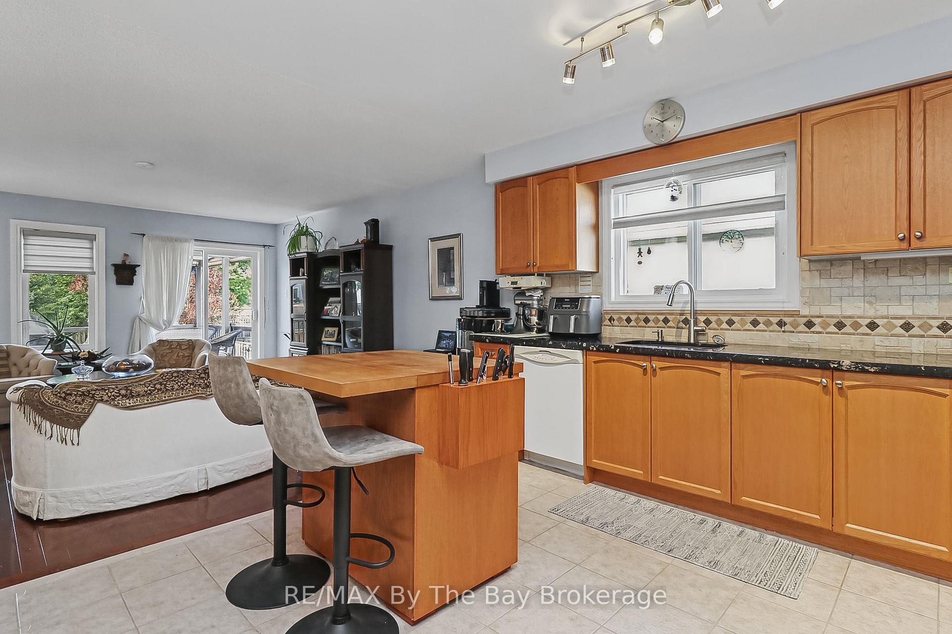 Photo 22 of 8 Middleport Drive, Wasaga Beach — HOMEH