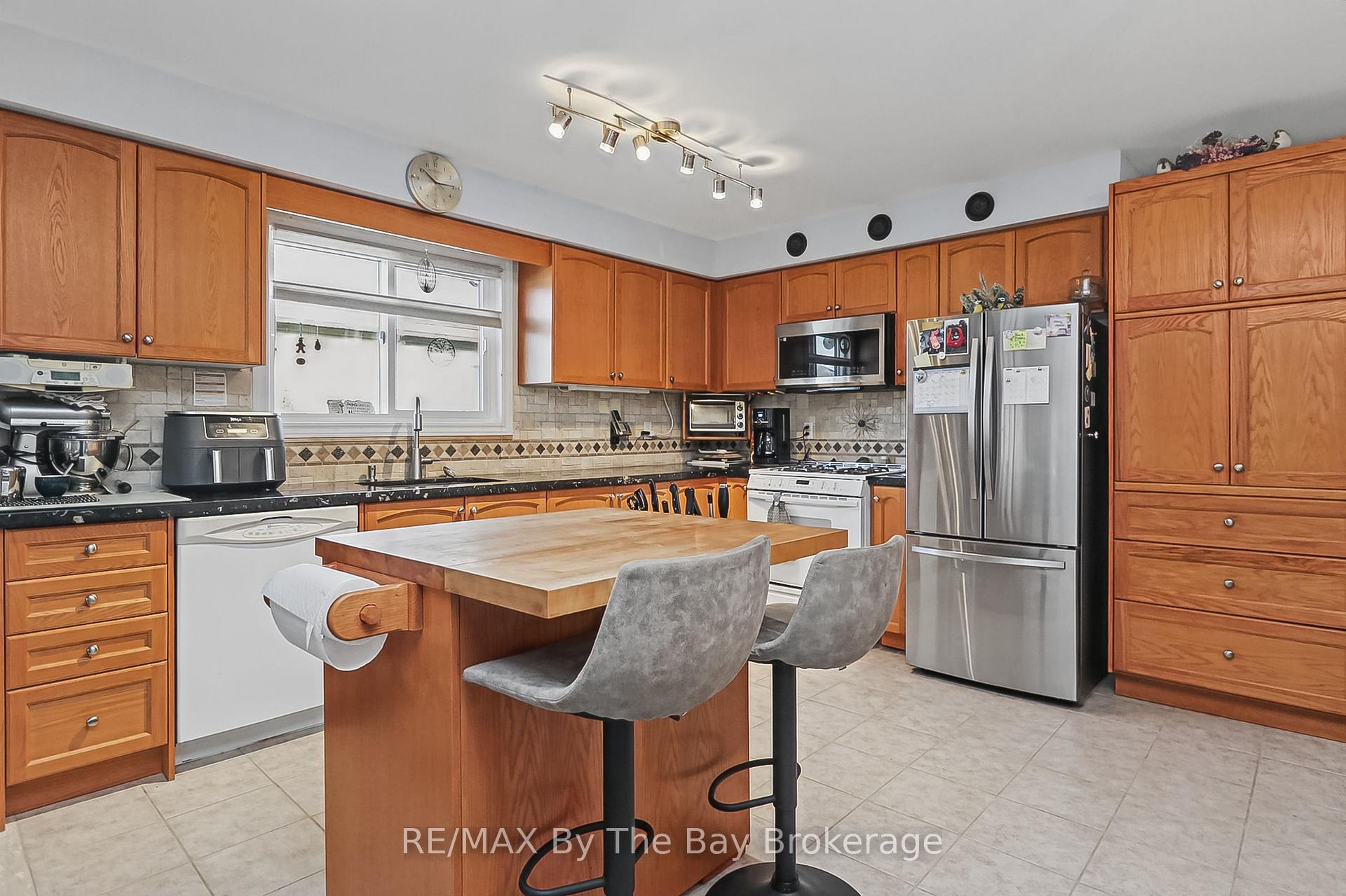 Photo 25 of 8 Middleport Drive, Wasaga Beach — HOMEH