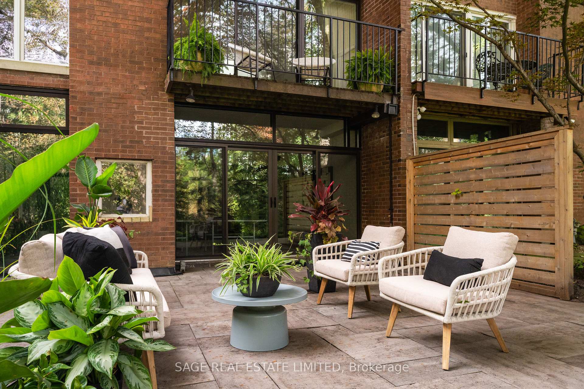 Photo 43 of 20 Connable Drive, Toronto, Casa Loma — HOMEH