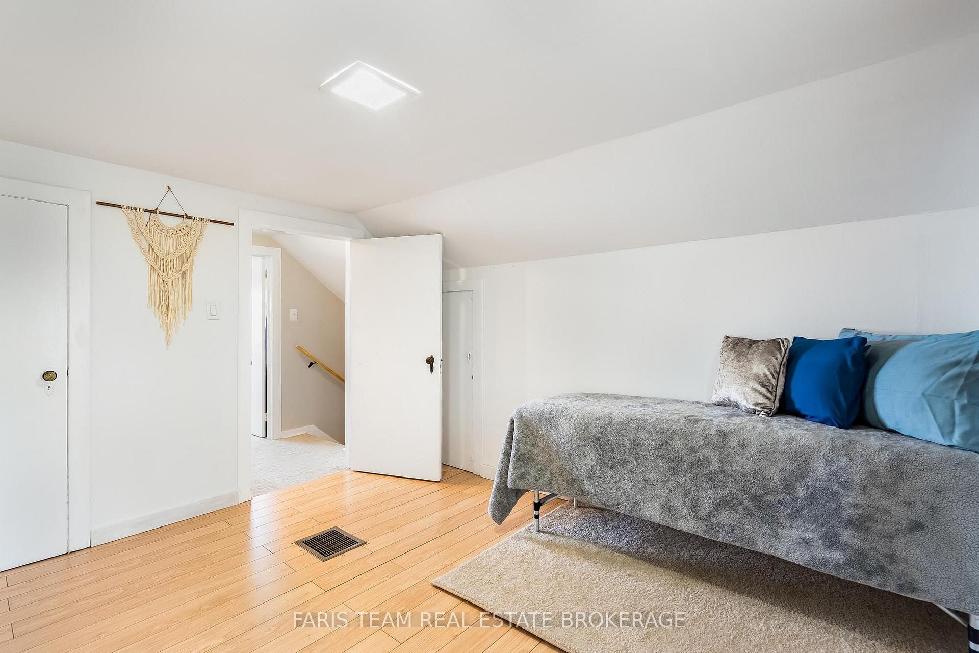 Photo 17 of 344 First Street, Midland — HOMEH