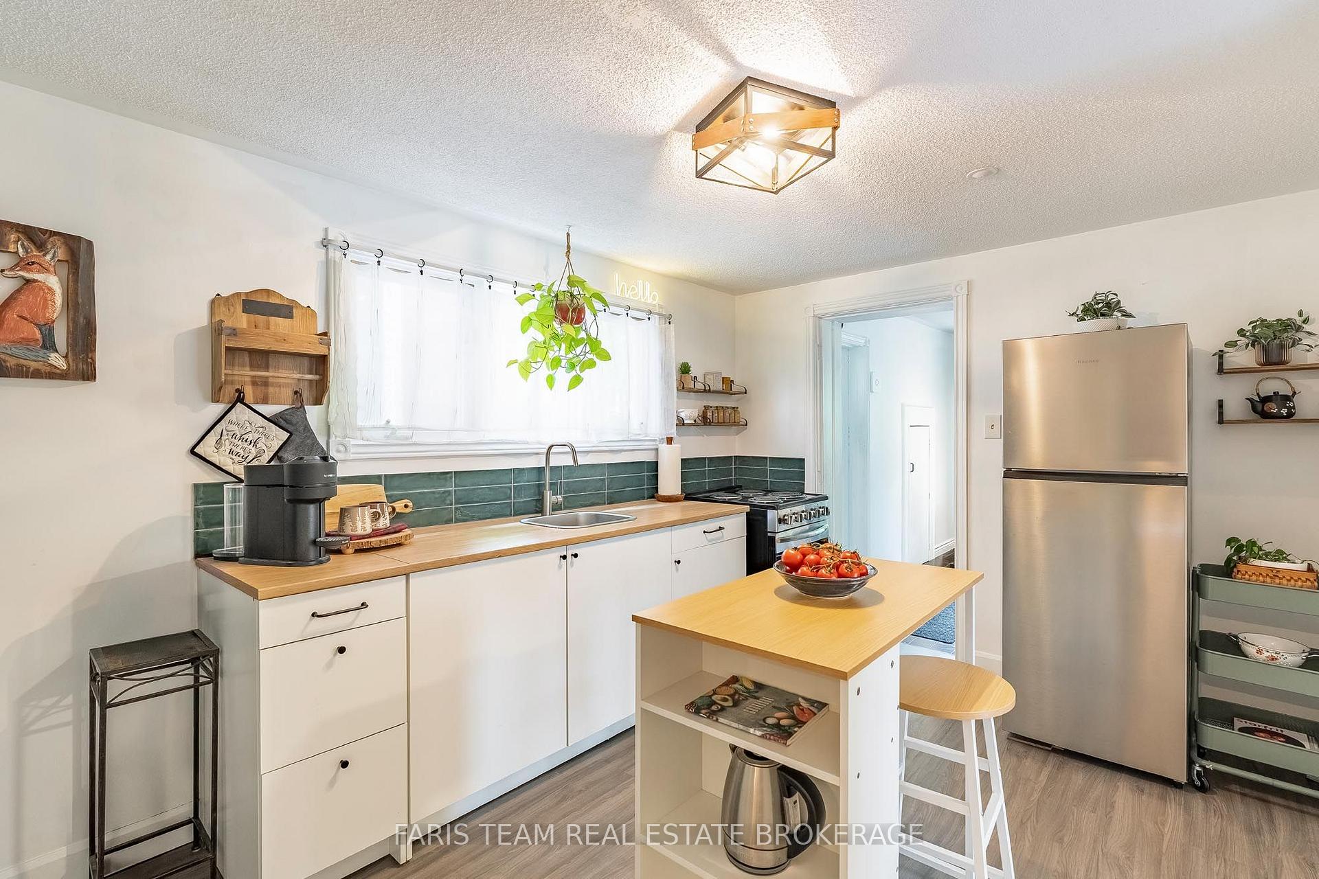 Photo 48 of 344 First Street, Midland — HOMEH