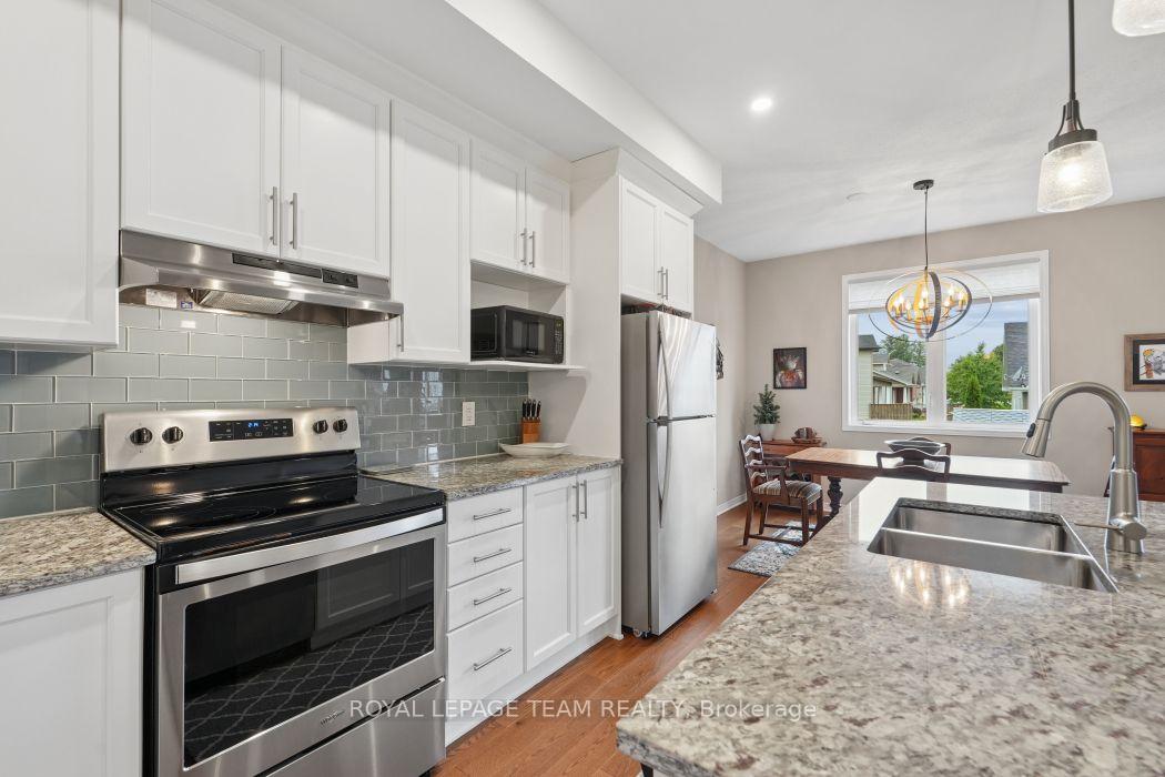 Photo 11 of 253 Edey Street, Arnprior, Arnprior — HOMEH