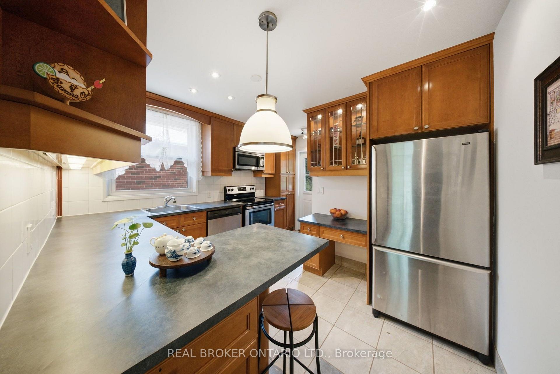 Photo 8 of 88 Cavehill Crescent, Scarborough, Wexford-Maryvale — HOMEH
