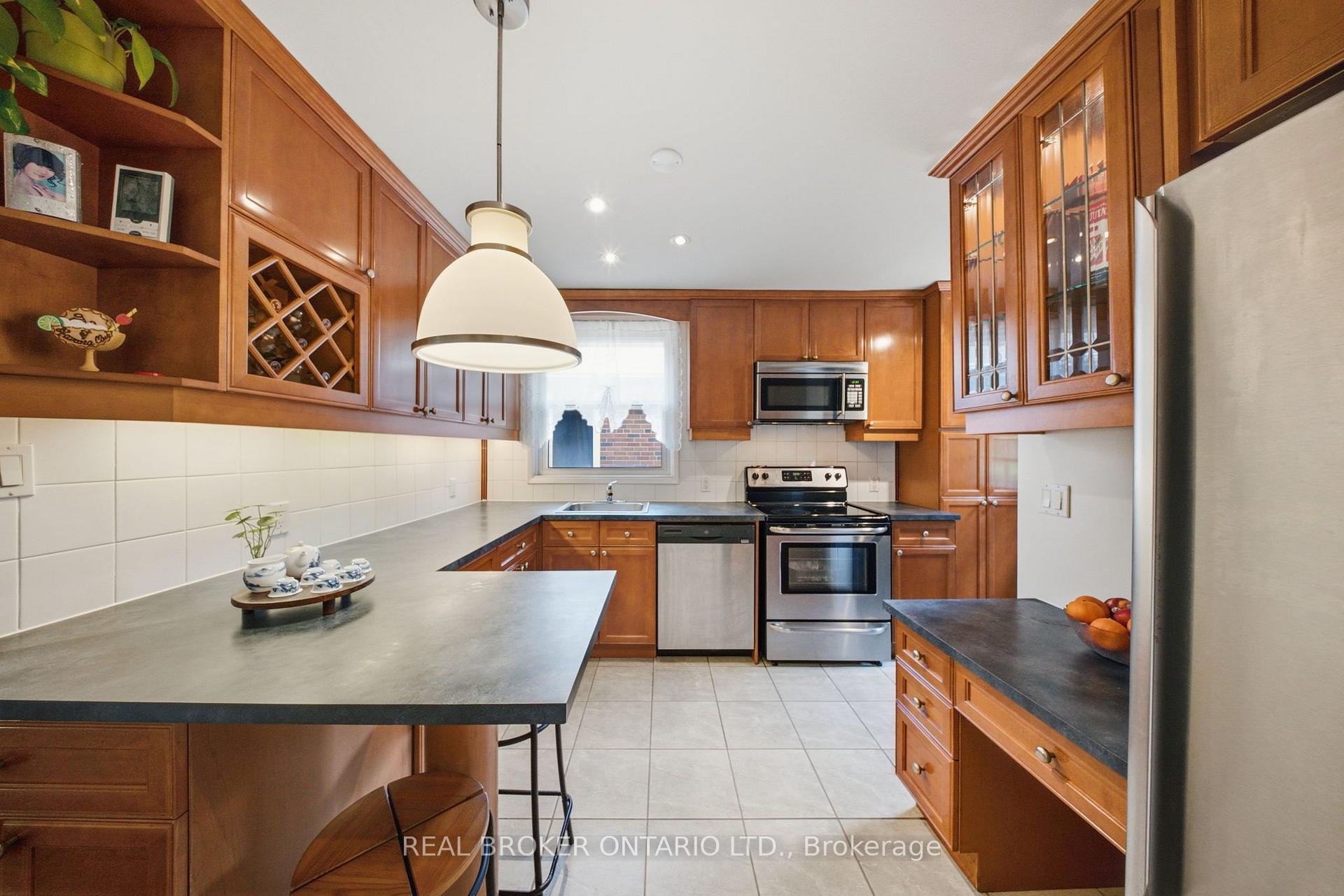 Photo 9 of 88 Cavehill Crescent, Scarborough, Wexford-Maryvale — HOMEH