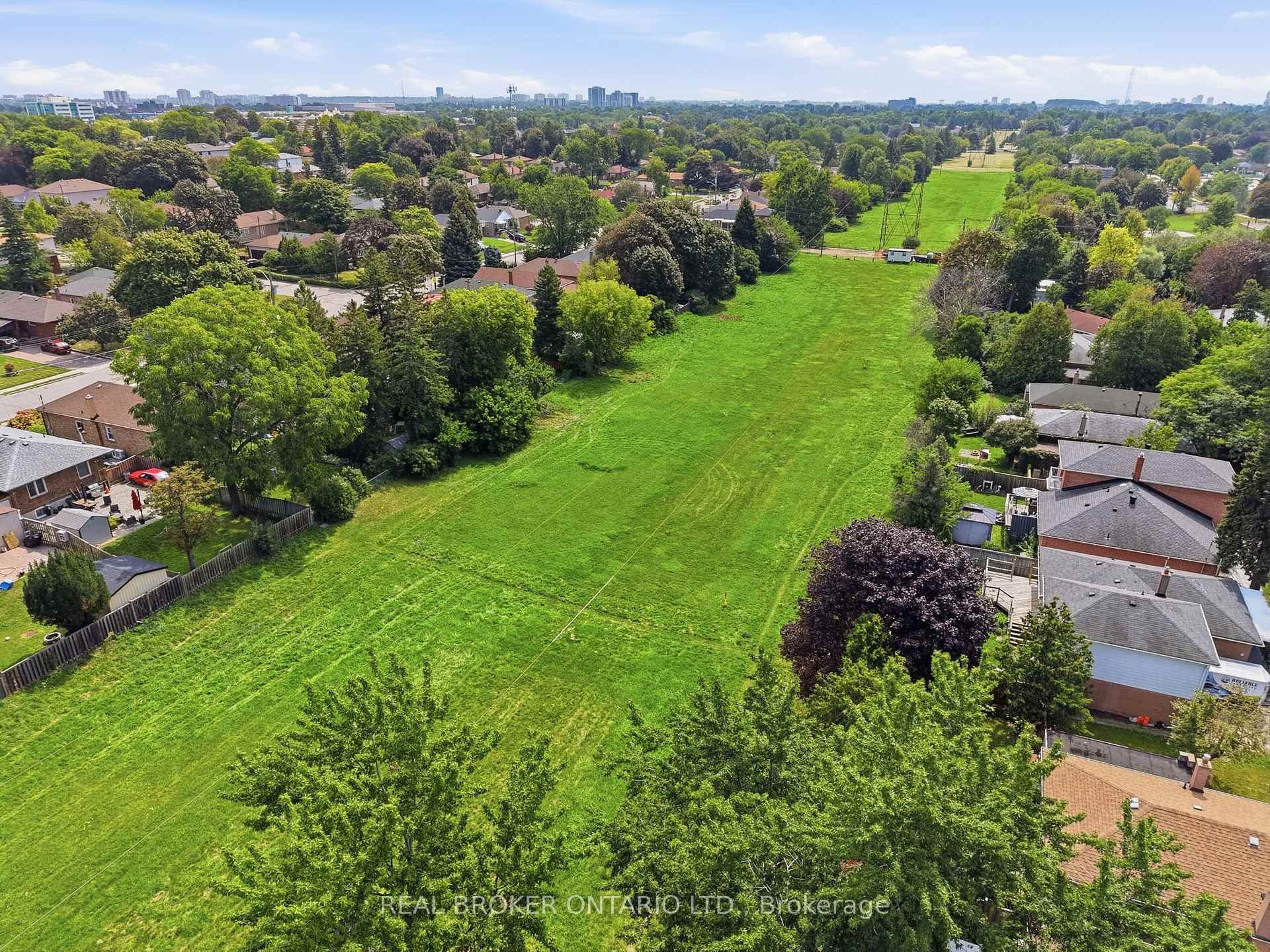 Photo 24 of 88 Cavehill Crescent, Scarborough, Wexford-Maryvale — HOMEH