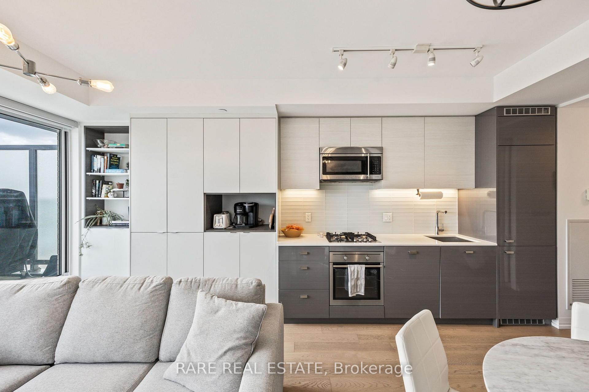Photo 3 of Unit 514, 835 St Clair Avenue W, Toronto, Wychwood — HOMEH