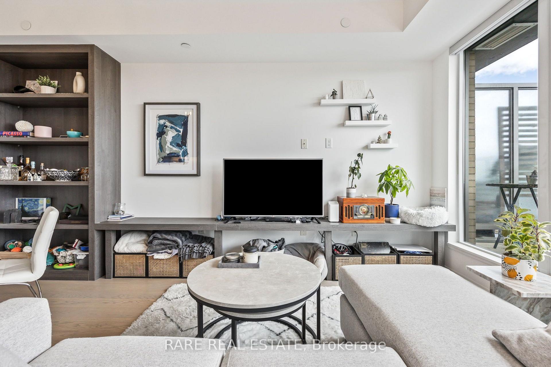 Photo 6 of Unit 514, 835 St Clair Avenue W, Toronto, Wychwood — HOMEH