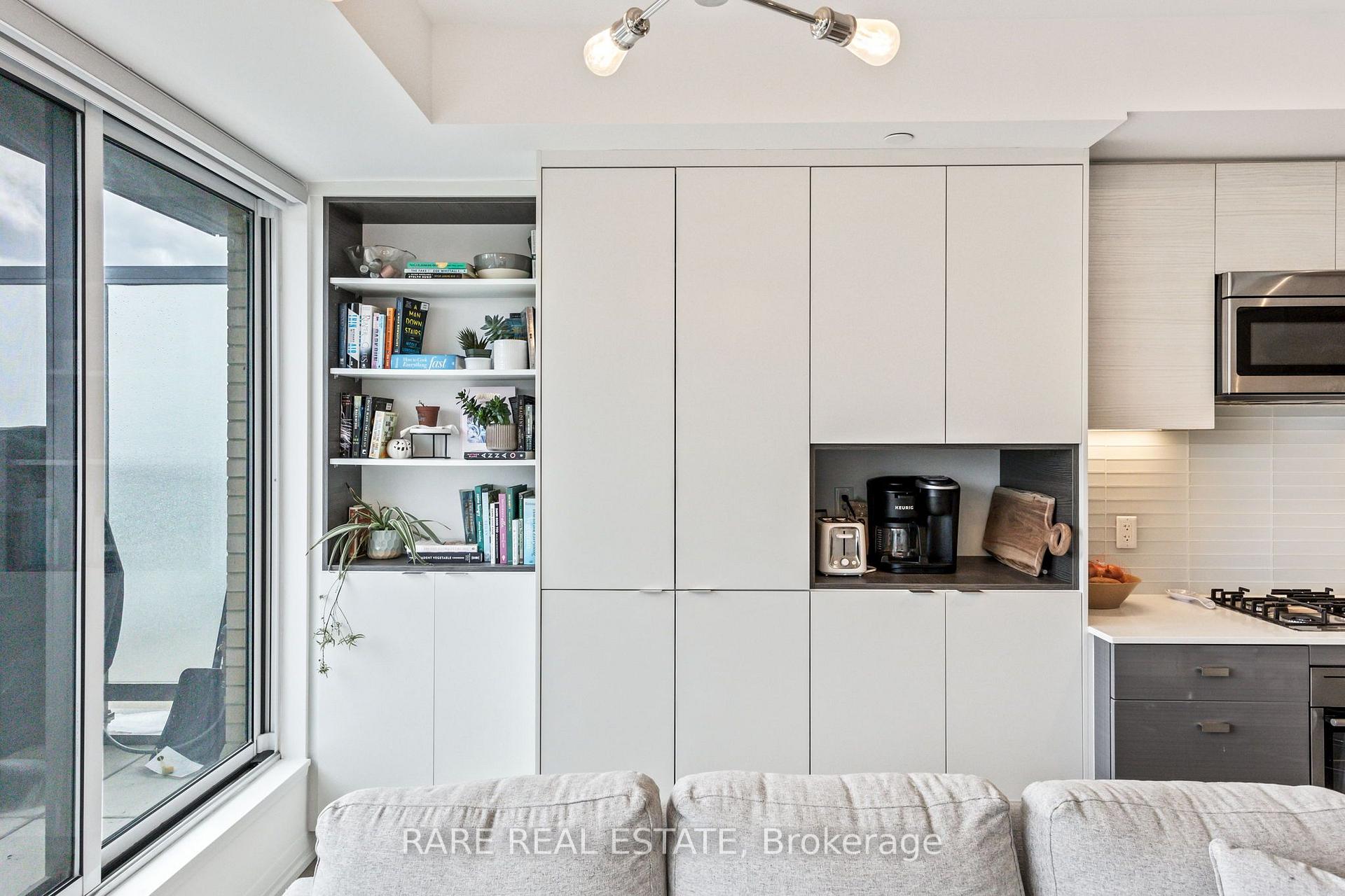 Photo 7 of Unit 514, 835 St Clair Avenue W, Toronto, Wychwood — HOMEH