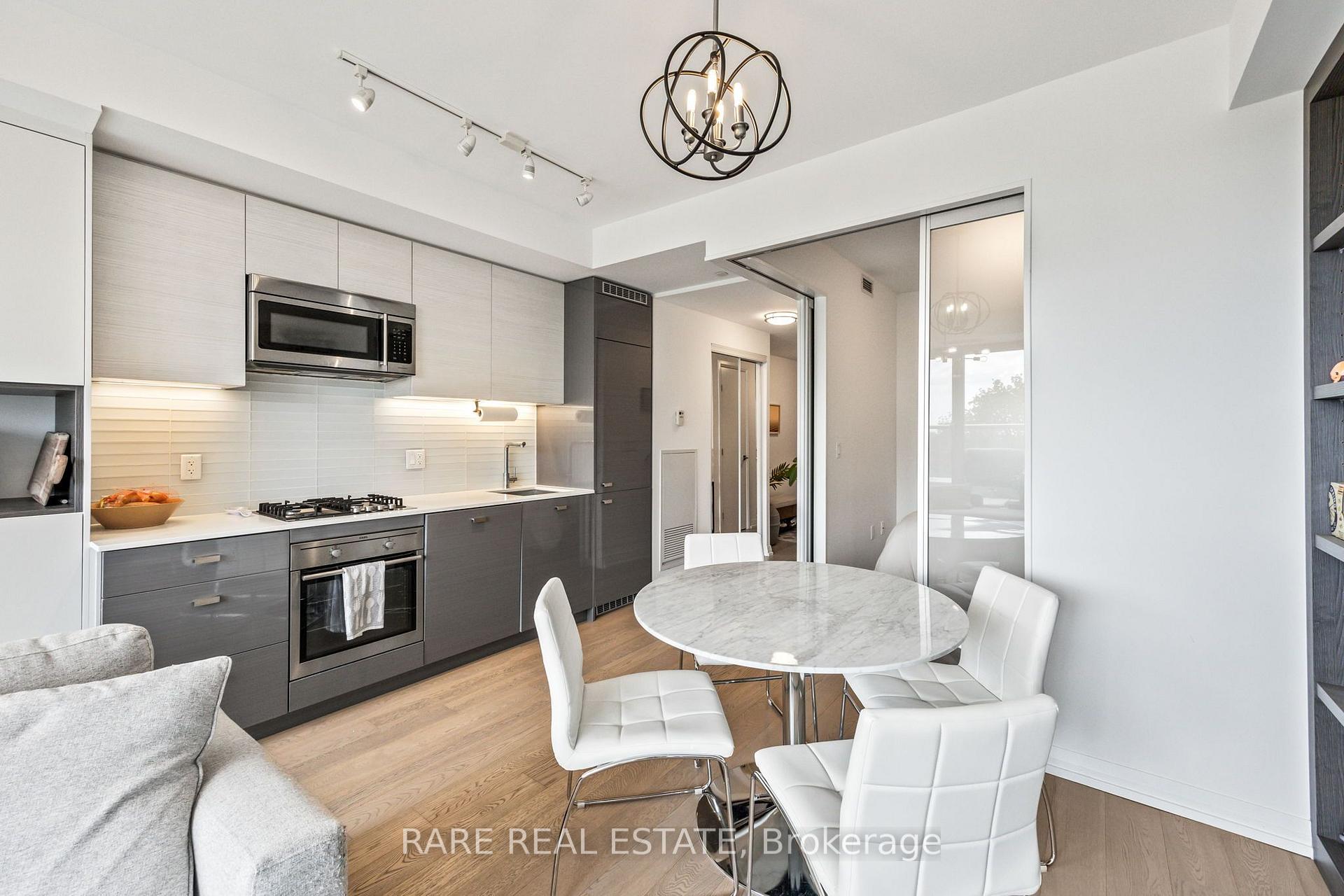 Photo 10 of Unit 514, 835 St Clair Avenue W, Toronto, Wychwood — HOMEH