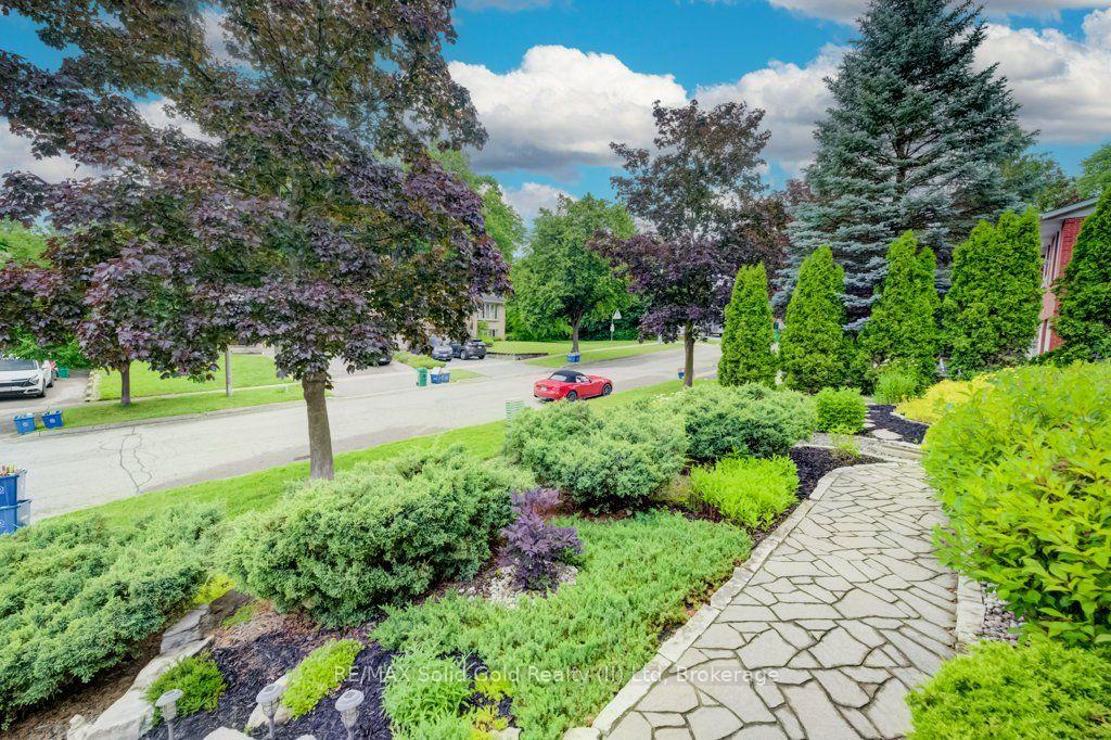 Photo 31 of 66 Georgian Crescent, Kitchener, Grand River North — HOMEH