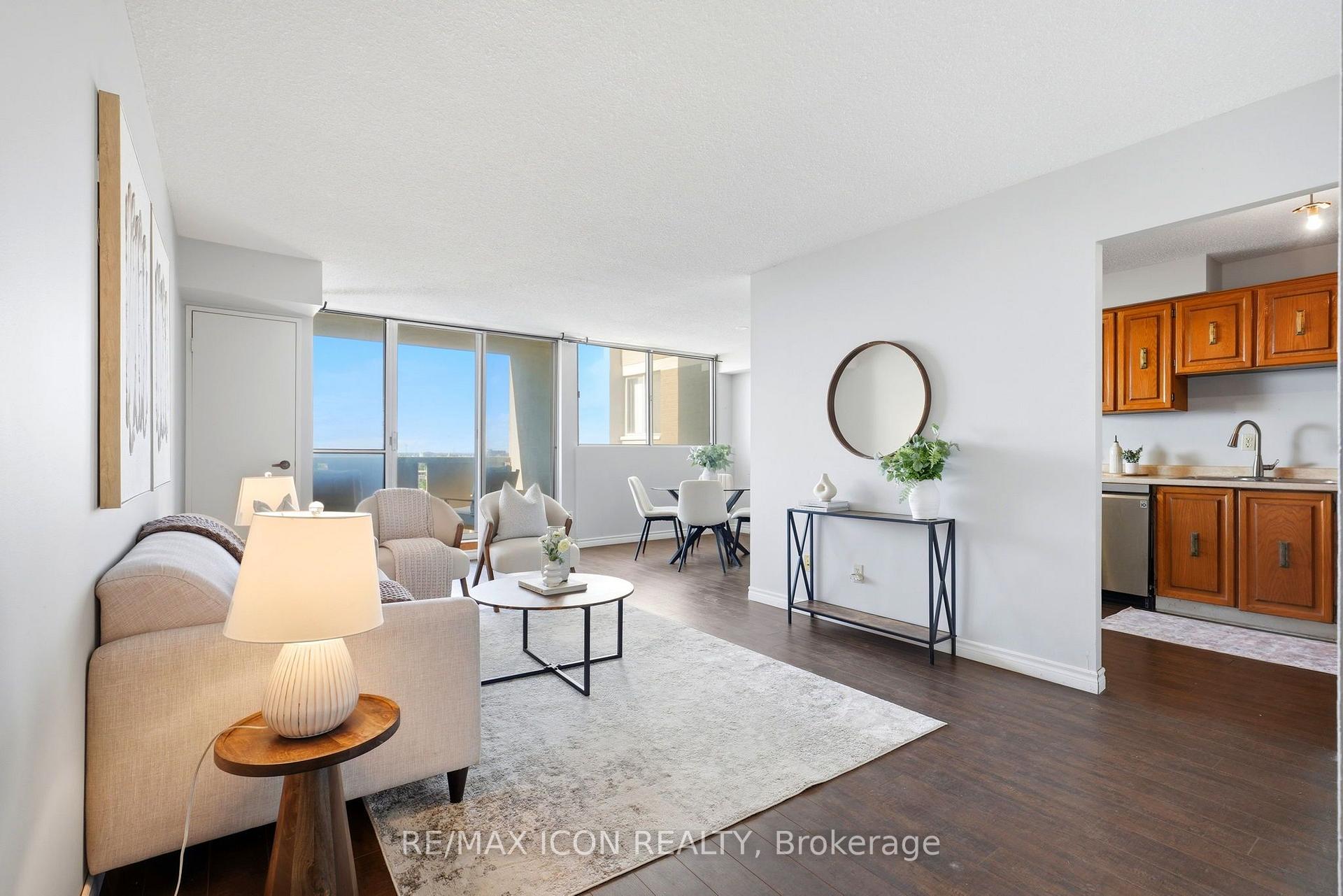 Photo of Unit 708, 375 King Street N