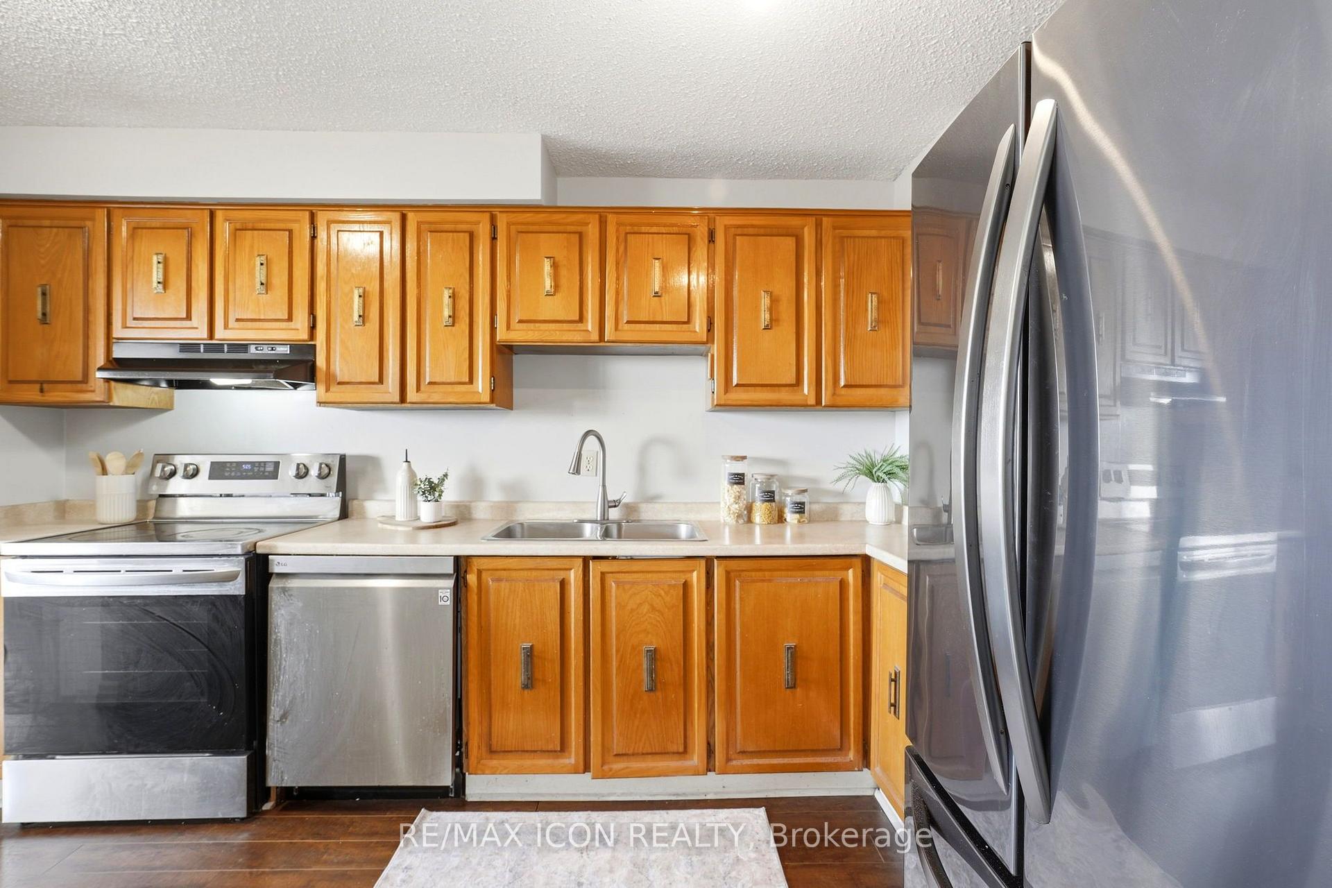 Photo 7 of Unit 708, 375 King Street N, Waterloo, Lakeshore Village — HOMEH