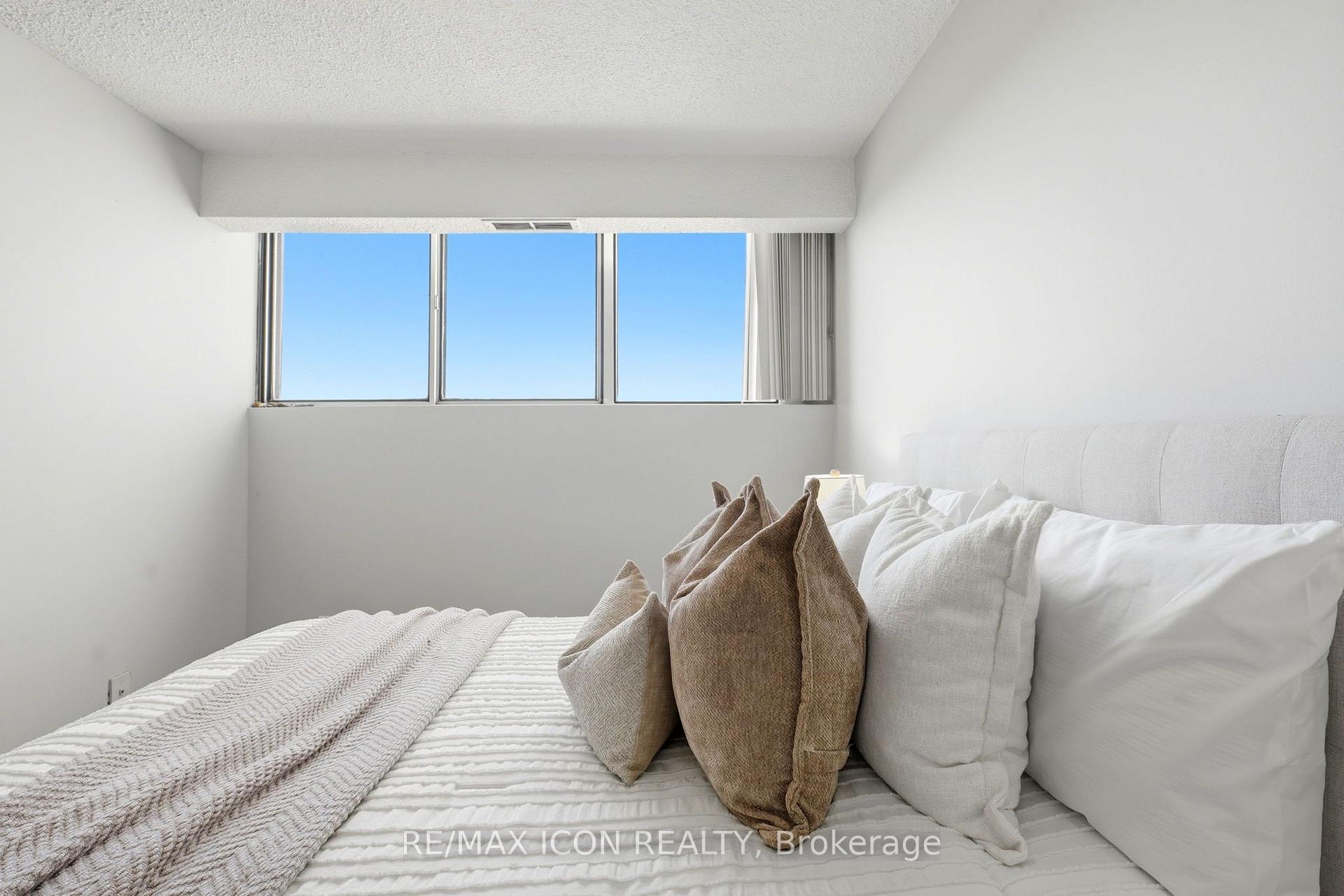 Photo 11 of Unit 708, 375 King Street N, Waterloo, Lakeshore Village — HOMEH