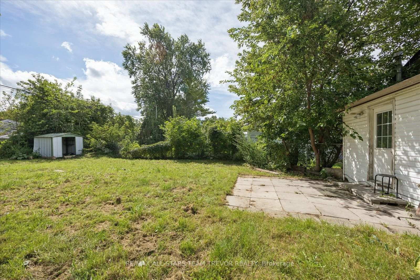 Photo 5 of 247 Parkway Avenue, Georgina, Keswick South — HOMEH