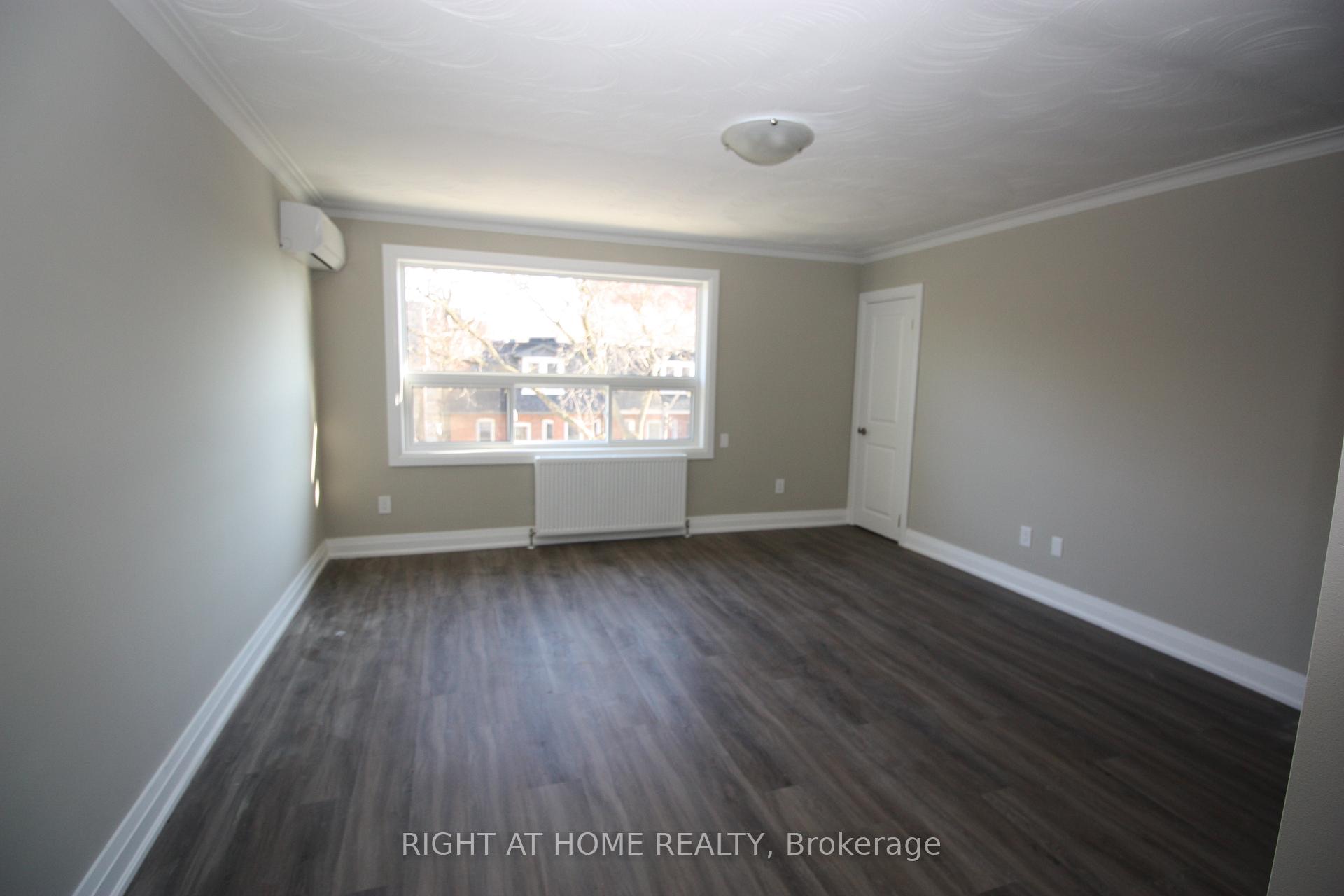 Photo 4 of Unit 4, 2 Glen Gordon Road, Toronto, High Park North — HOMEH