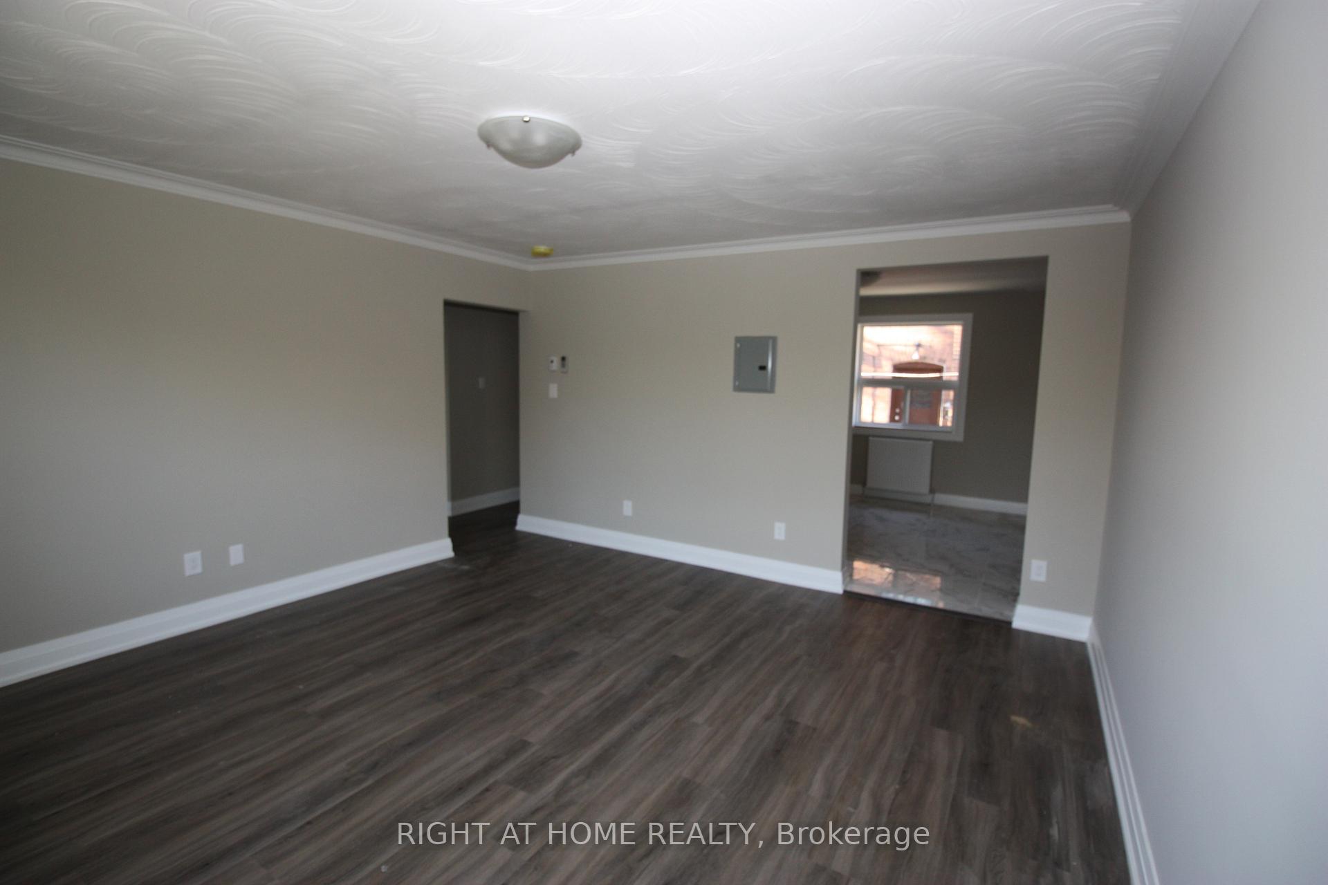 Photo 5 of Unit 4, 2 Glen Gordon Road, Toronto, High Park North — HOMEH