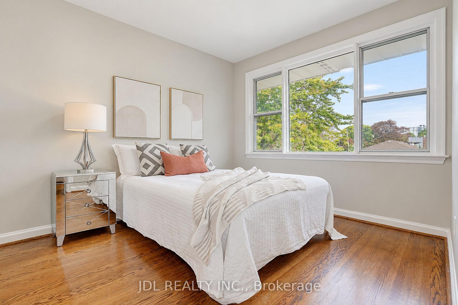 Photo 27 of 19 Sweeney Drive, North York, Victoria Village — HOMEH