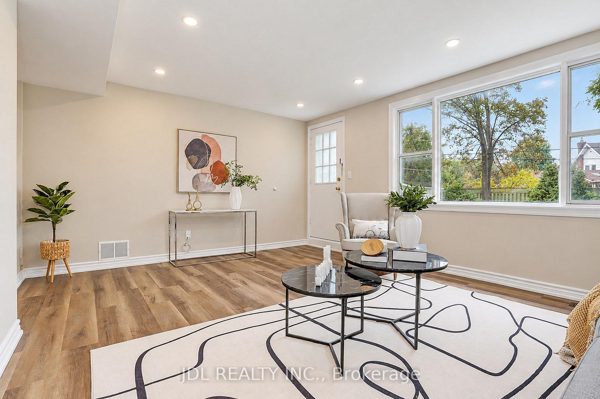 Photo 32 of 19 Sweeney Drive, North York, Victoria Village — HOMEH