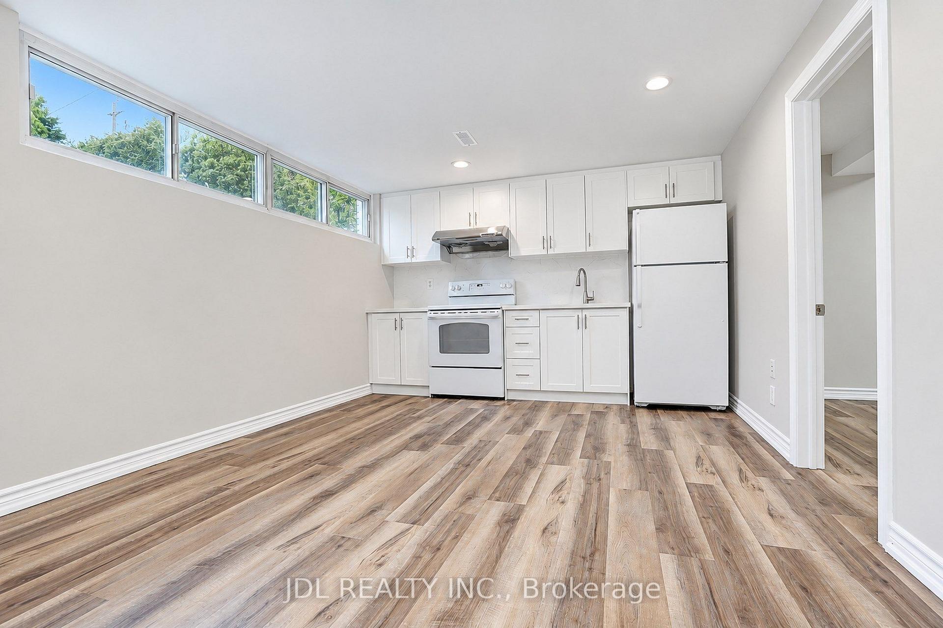 Photo 34 of 19 Sweeney Drive, North York, Victoria Village — HOMEH