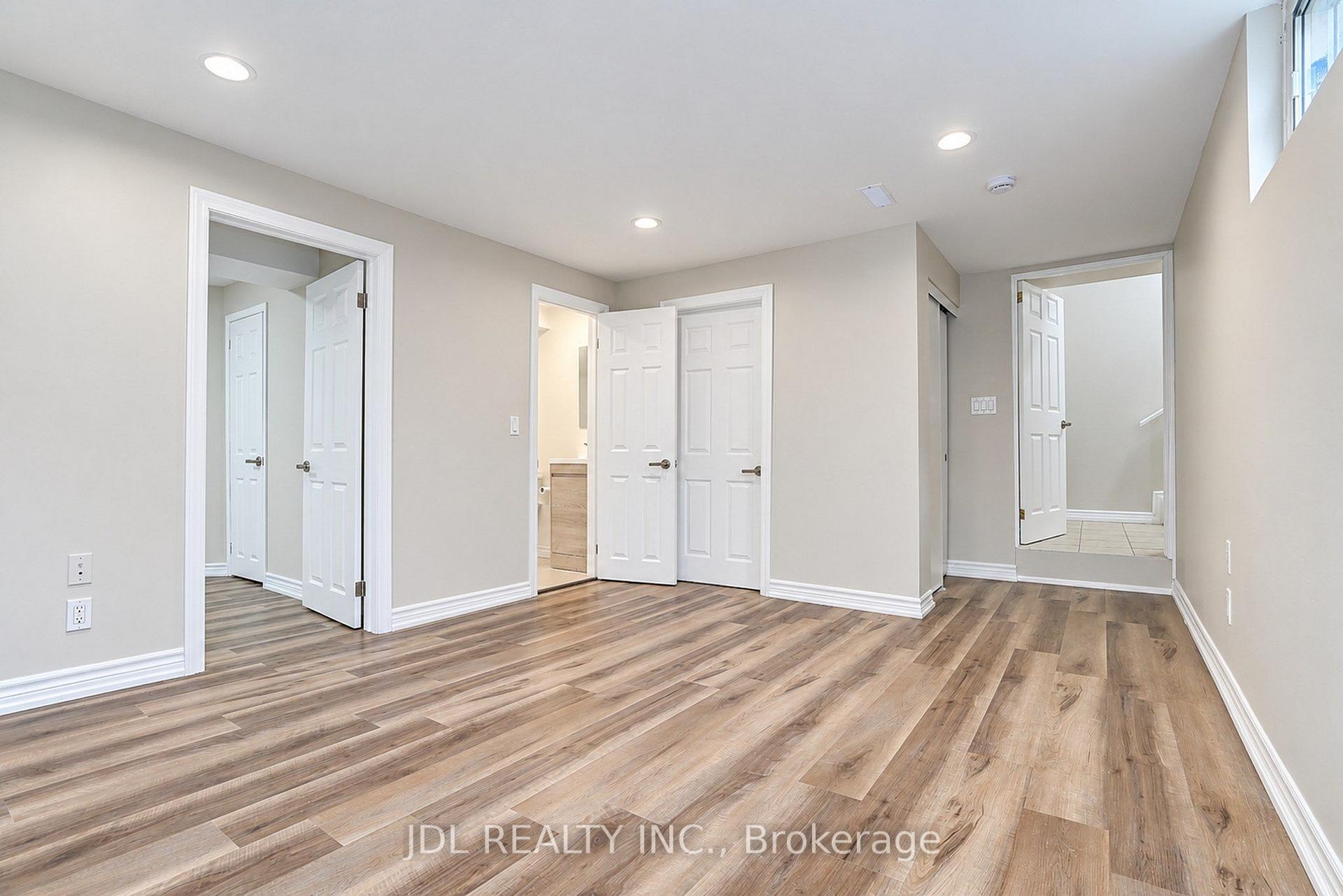 Photo 37 of 19 Sweeney Drive, North York, Victoria Village — HOMEH