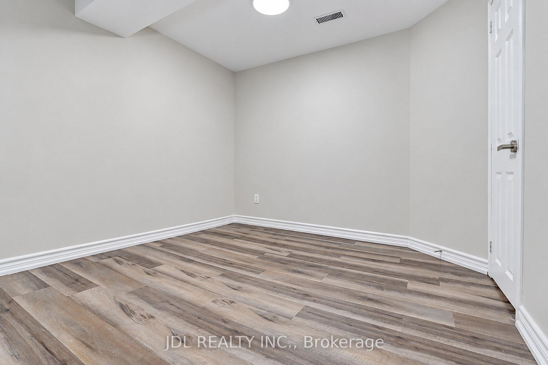 Photo 38 of 19 Sweeney Drive, North York, Victoria Village — HOMEH