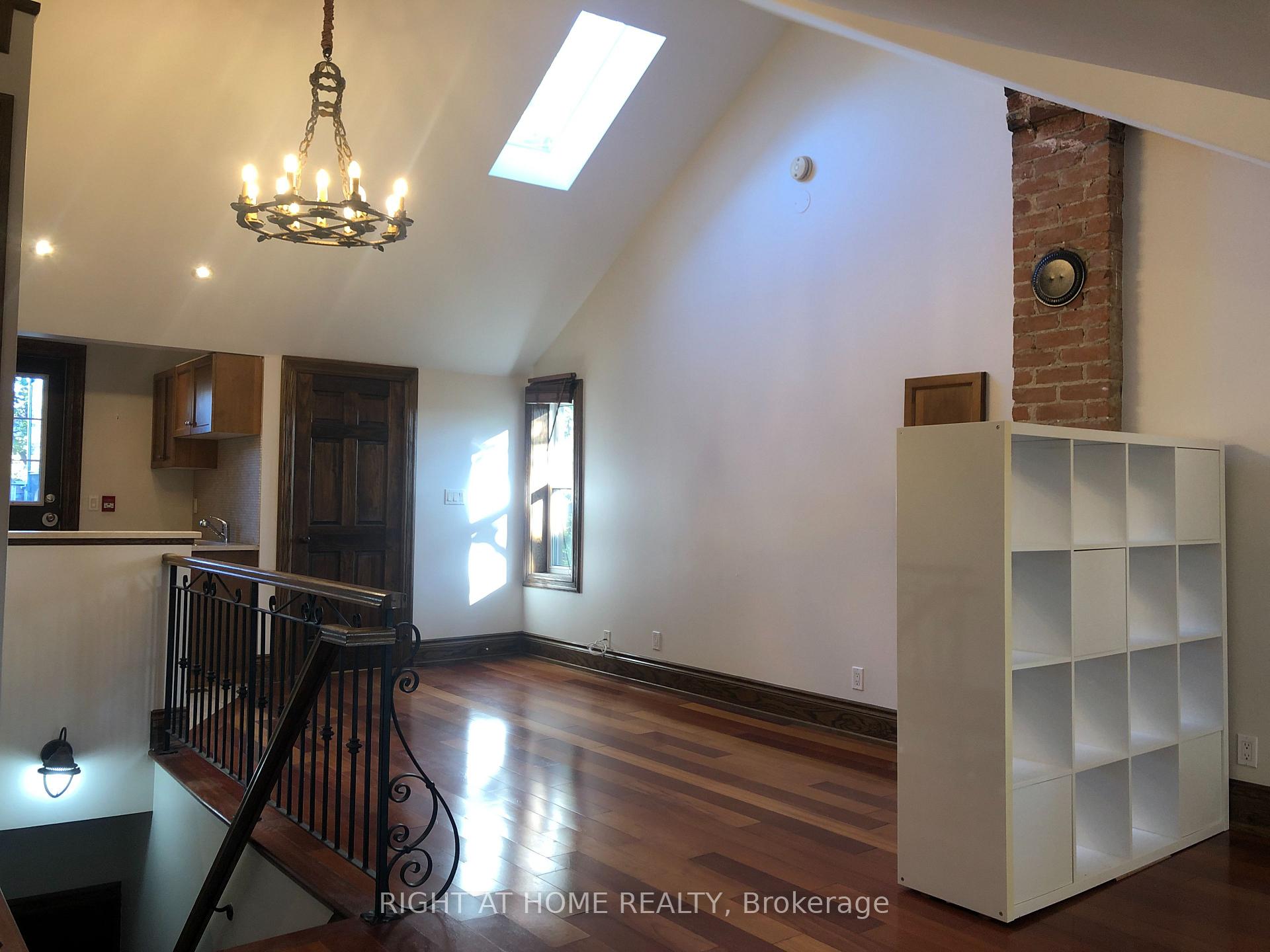 Photo 13 of Unit 4, 2 Afton Avenue, Toronto, Little Portugal — HOMEH