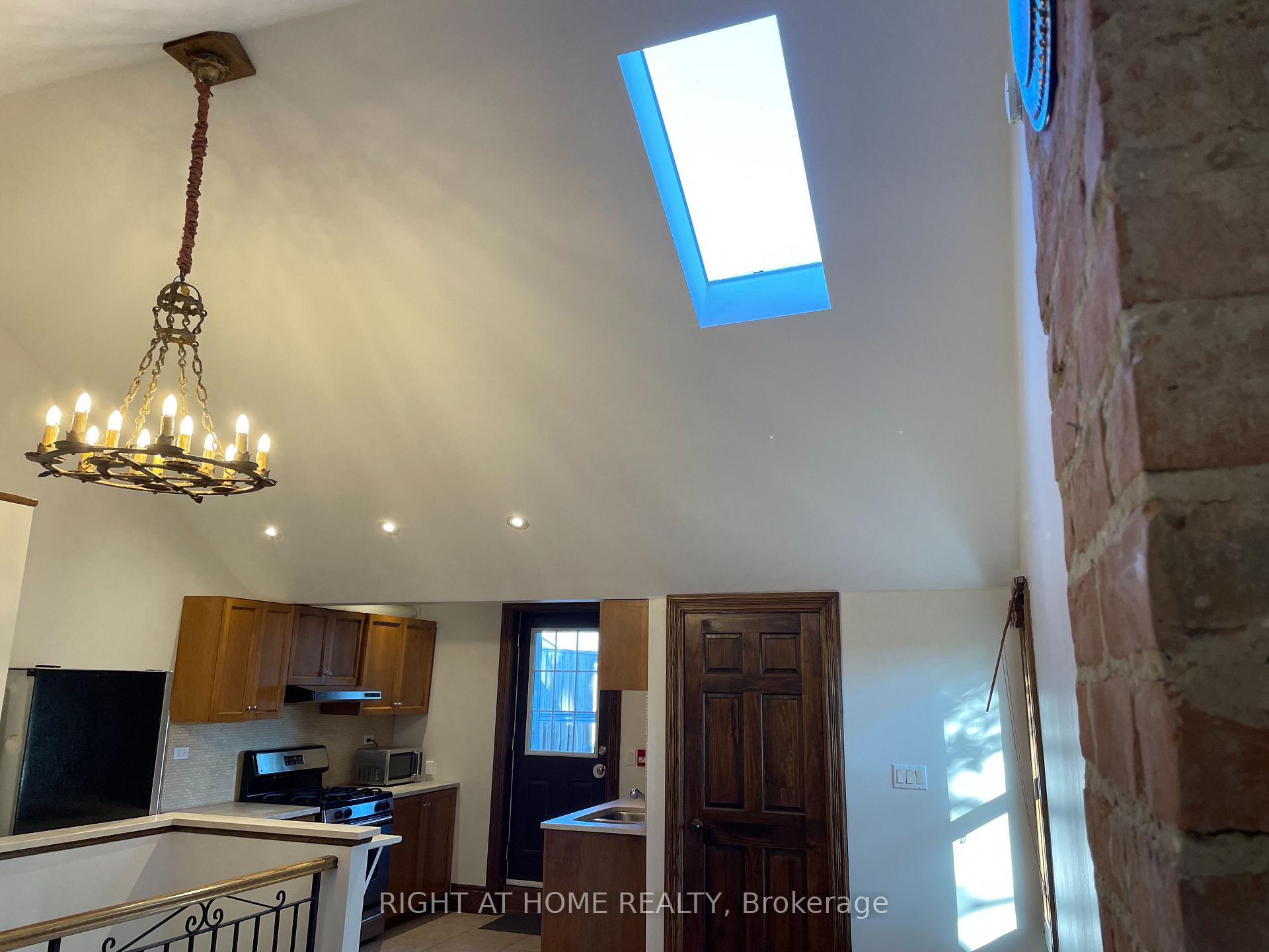 Photo 21 of Unit 4, 2 Afton Avenue, Toronto, Little Portugal — HOMEH