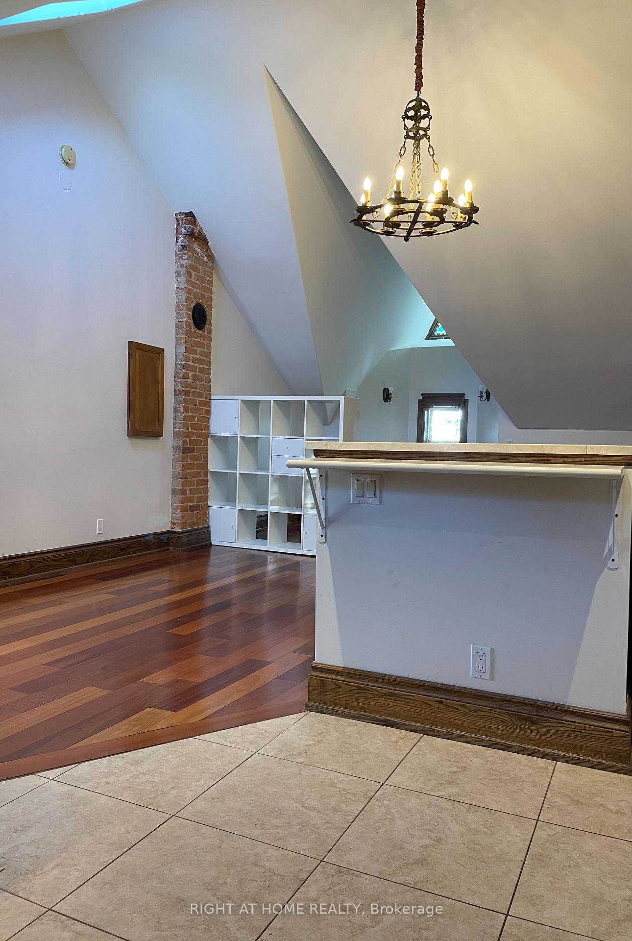Photo 22 of Unit 4, 2 Afton Avenue, Toronto, Little Portugal — HOMEH