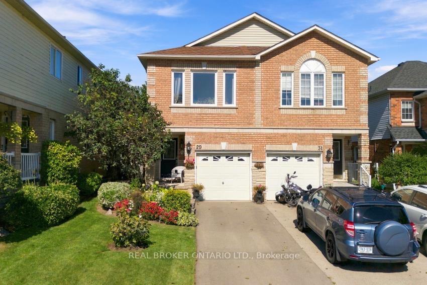 Photo 1 of 29 Slater Court, Hamilton, Waterdown — HOMEH