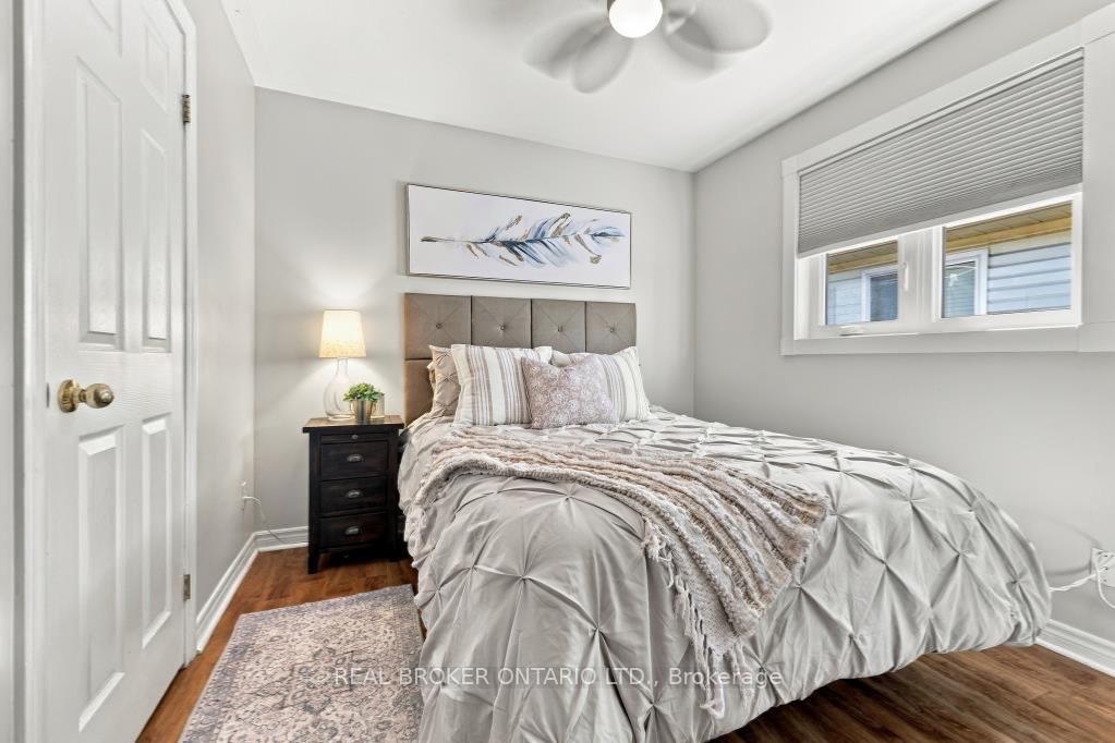 Photo 21 of 29 Slater Court, Hamilton, Waterdown — HOMEH