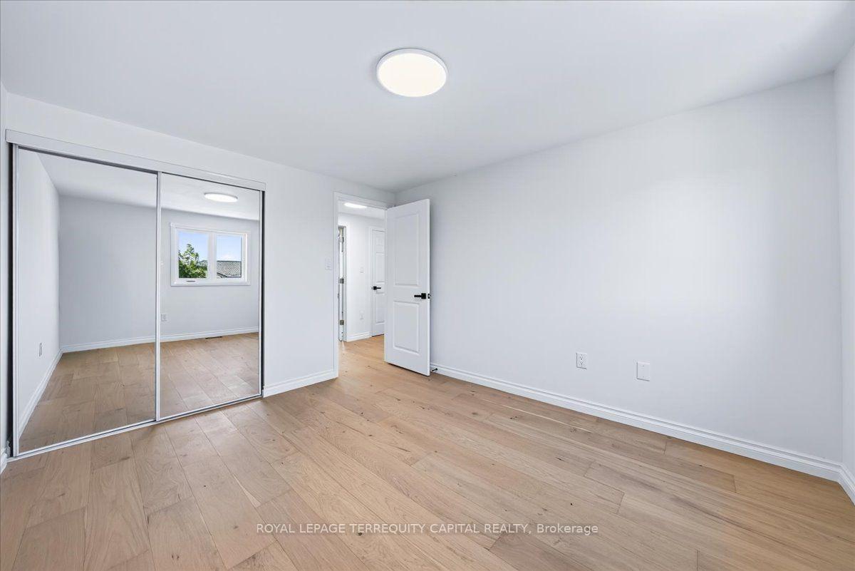 Photo 25 of 4 Cassandra Drive, Barrie, East Bayfield — HOMEH