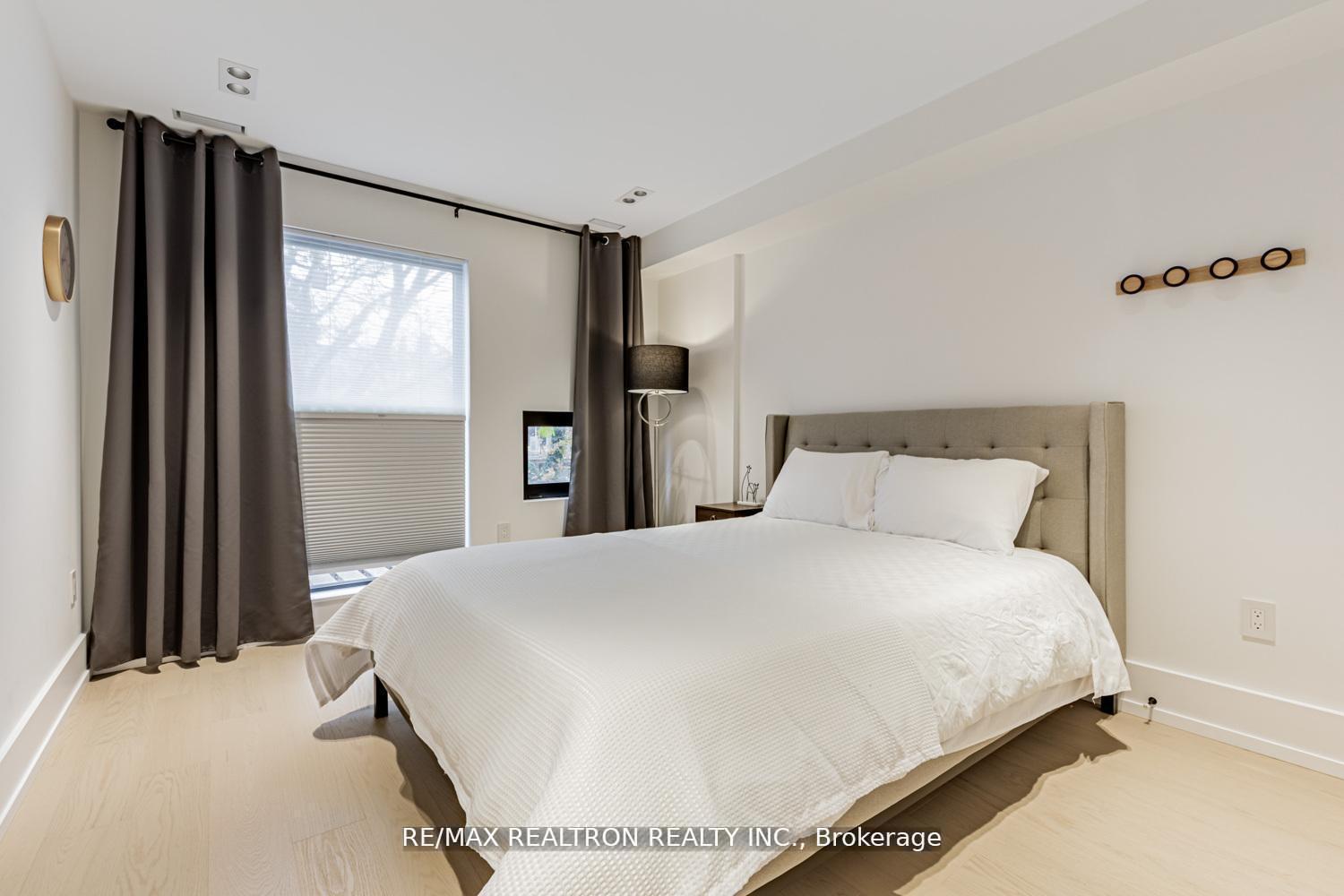 Photo 15 of 673 Crawford Street, Toronto, Palmerston-Little Italy — HOMEH