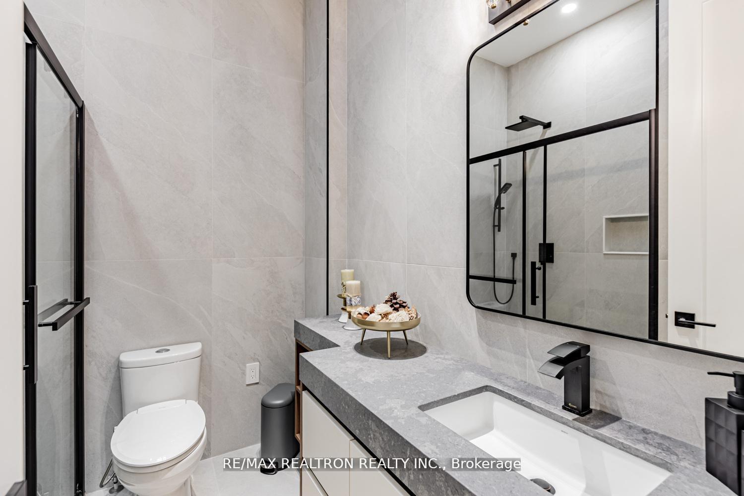 Photo 23 of 673 Crawford Street, Toronto, Palmerston-Little Italy — HOMEH