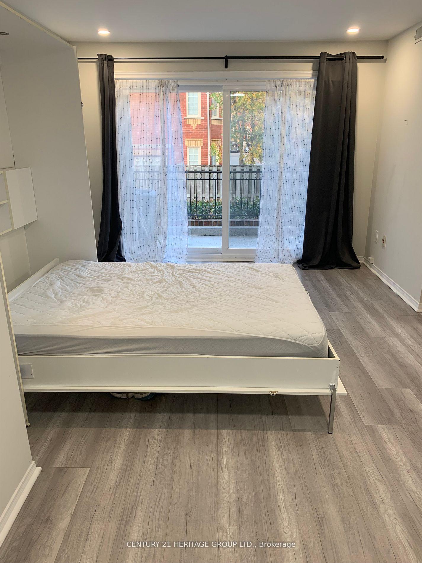 Photo 9 of Unit 419, 75 Weldrick Road E, Richmond Hill, Observatory — HOMEH