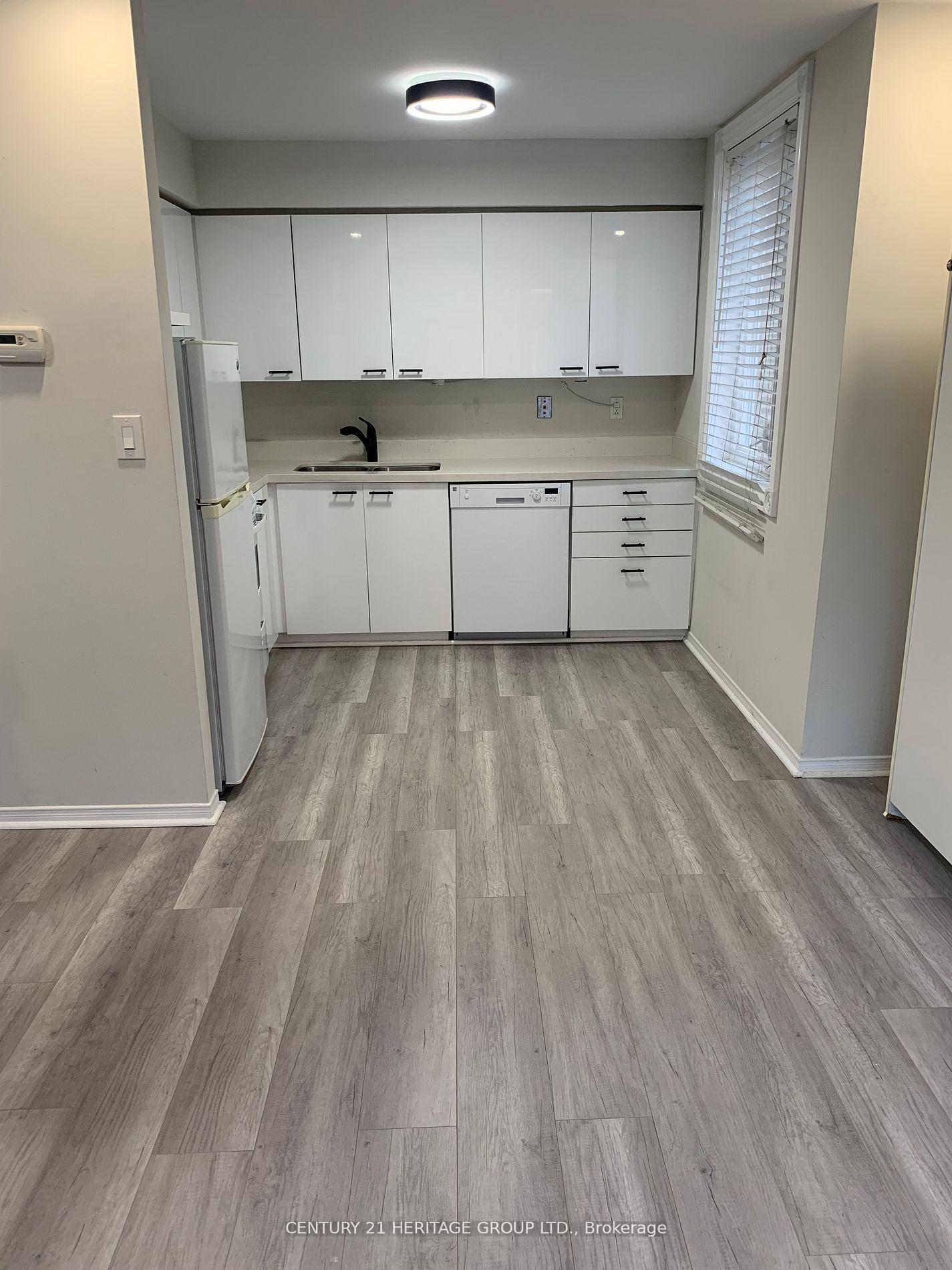 Photo 12 of Unit 419, 75 Weldrick Road E, Richmond Hill, Observatory — HOMEH