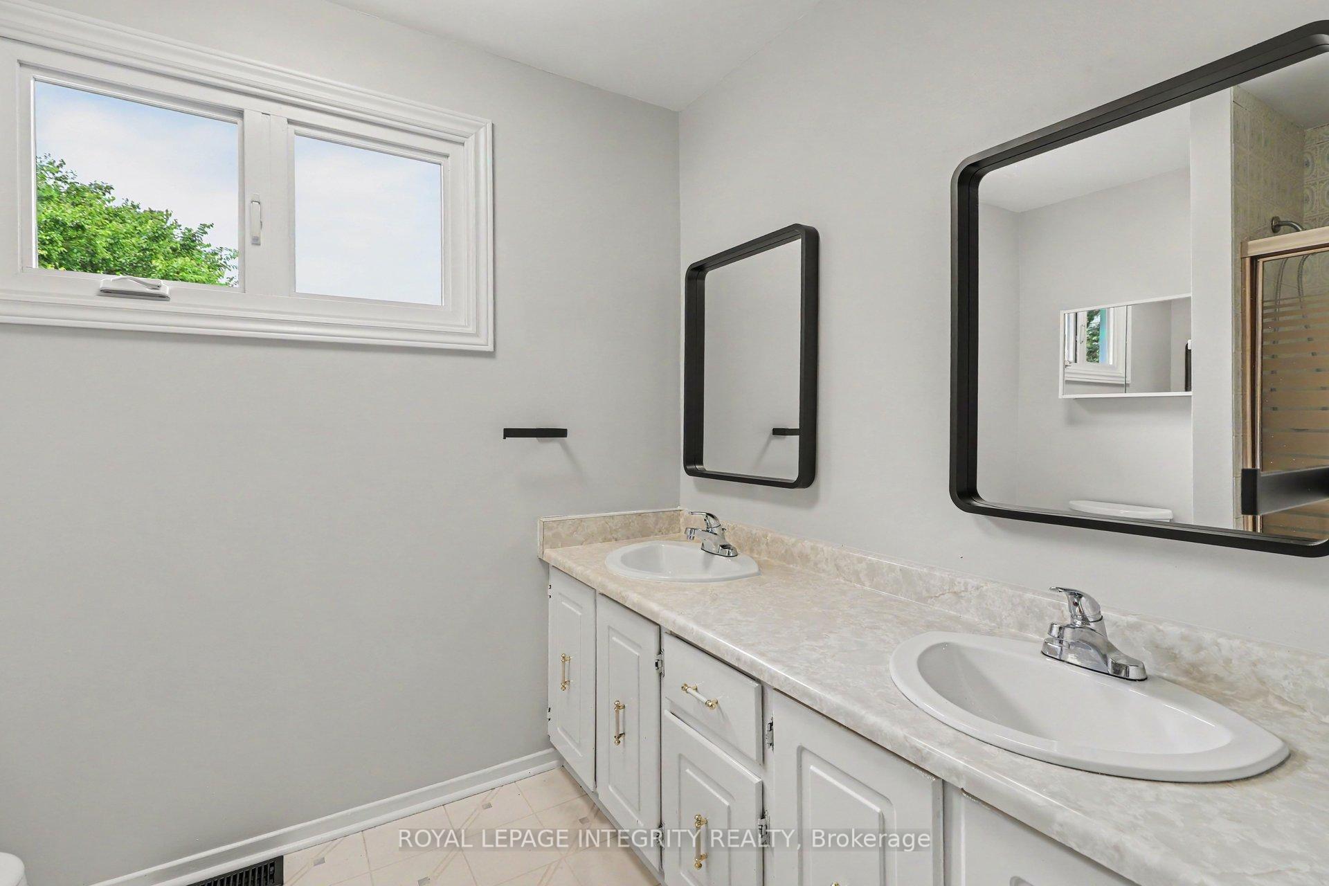Photo 21 of 1291 Lampman Crescent, Ottawa, Hogs Back — HOMEH